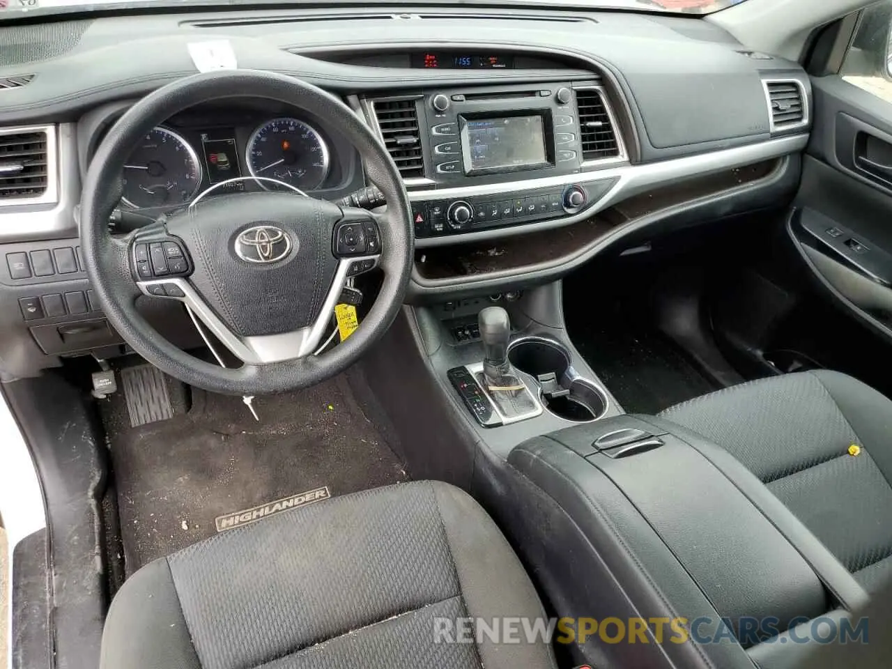 8 fotografías del automóvil dañado 5TDZZRFHXKS340075 TOYOTA HIGHLANDER 2019