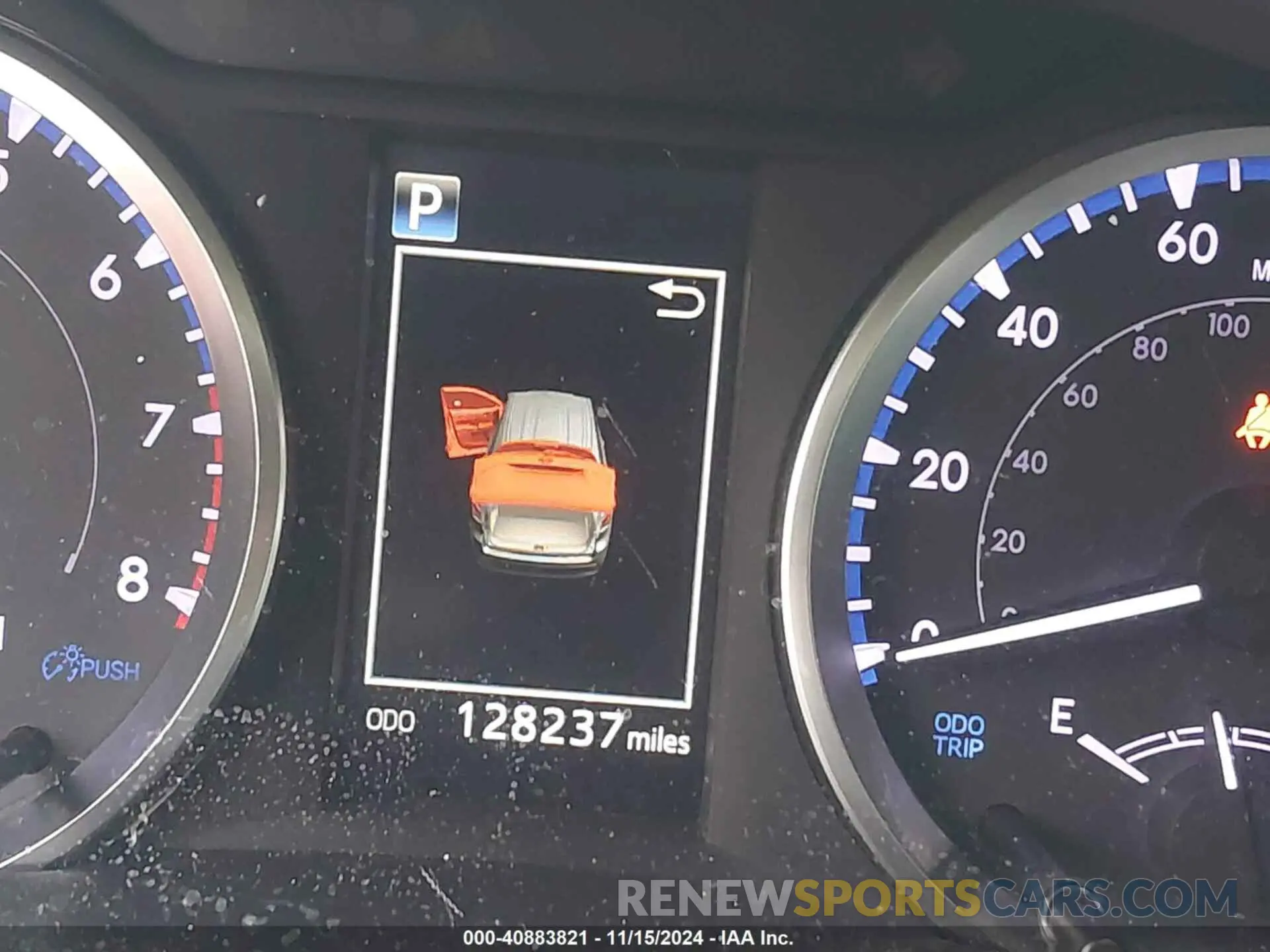 7 fotografías del automóvil dañado 5TDZZRFHXKS353425 TOYOTA HIGHLANDER 2019