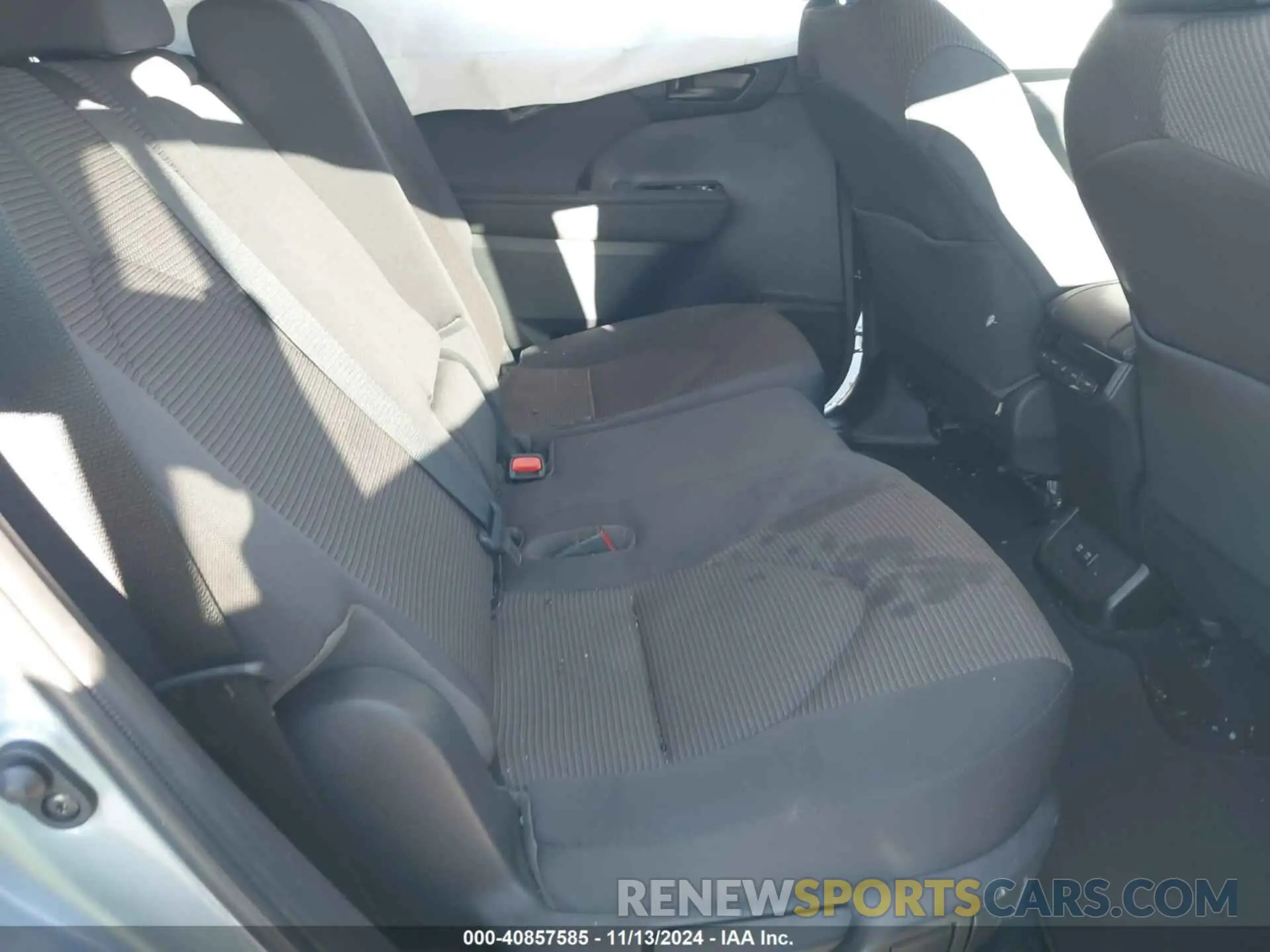 8 fotografías del automóvil dañado 5TDBBRCH3LS004425 TOYOTA HIGHLANDER 2020