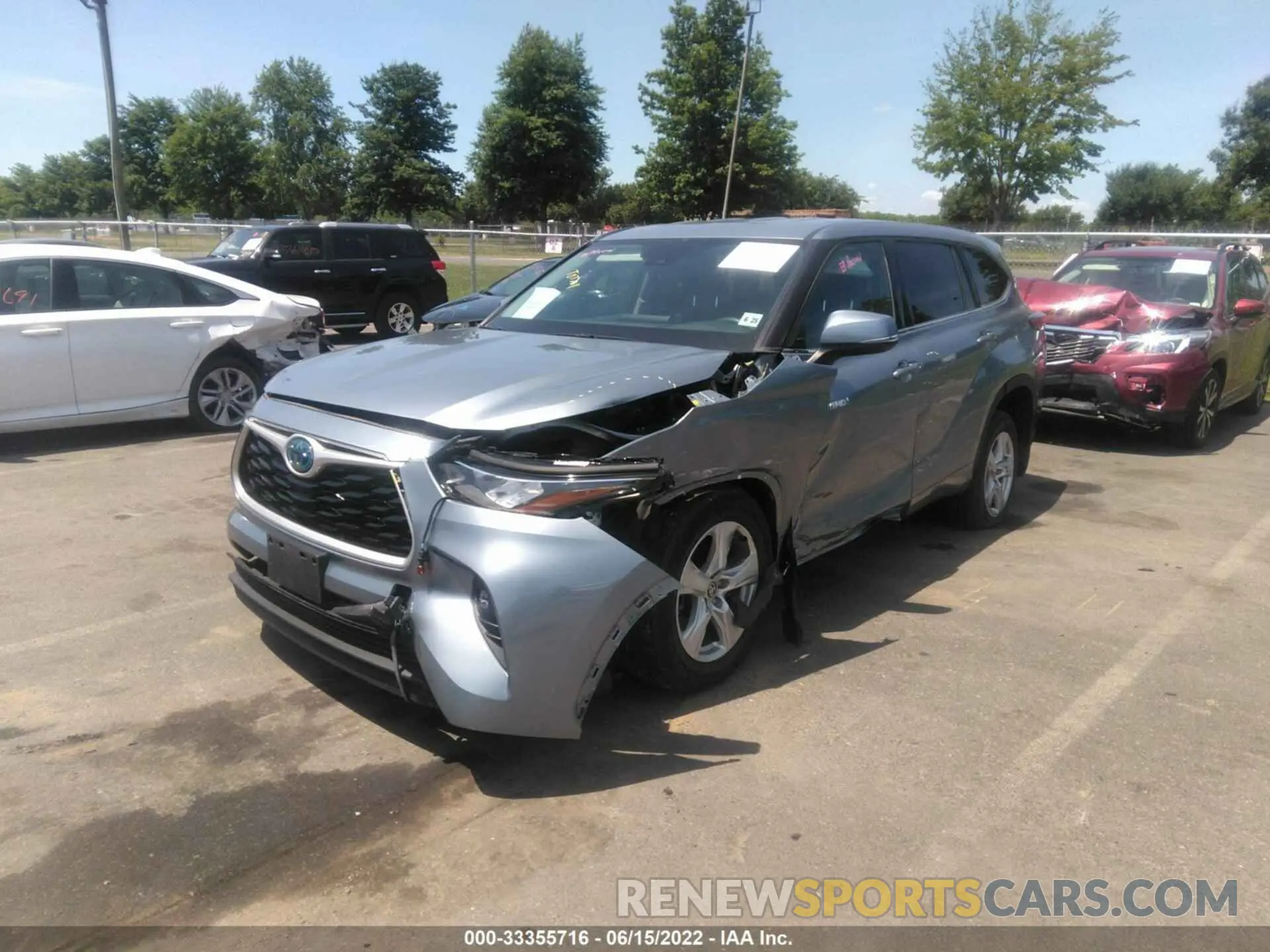 2 fotografías del automóvil dañado 5TDBBRCH5LS006077 TOYOTA HIGHLANDER 2020