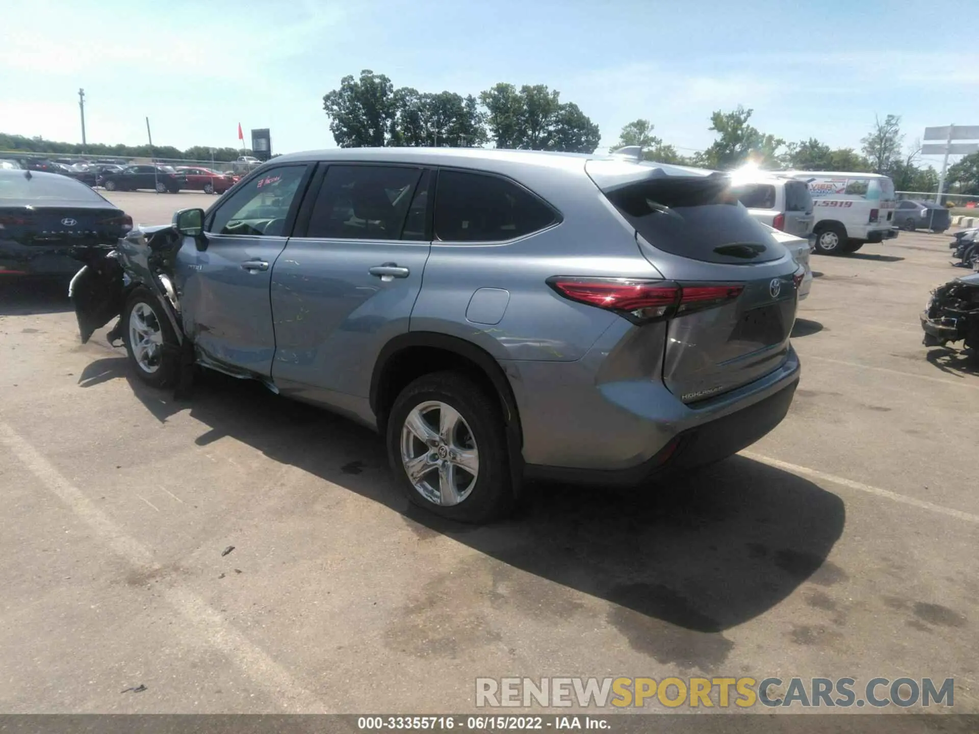 3 fotografías del automóvil dañado 5TDBBRCH5LS006077 TOYOTA HIGHLANDER 2020