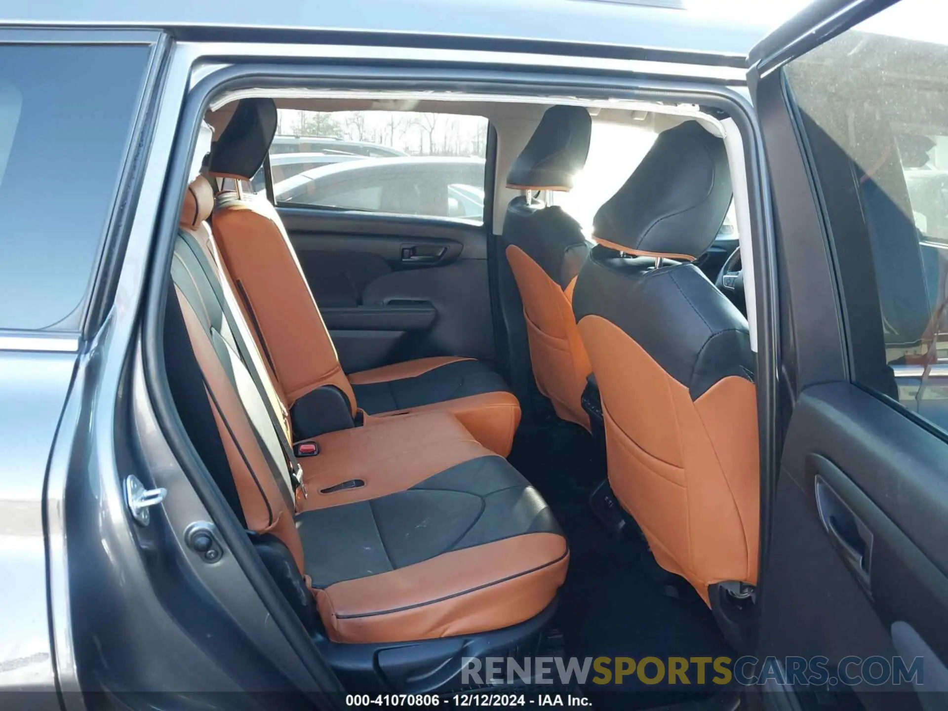 8 fotografías del automóvil dañado 5TDBBRCH8LS507514 TOYOTA HIGHLANDER 2020