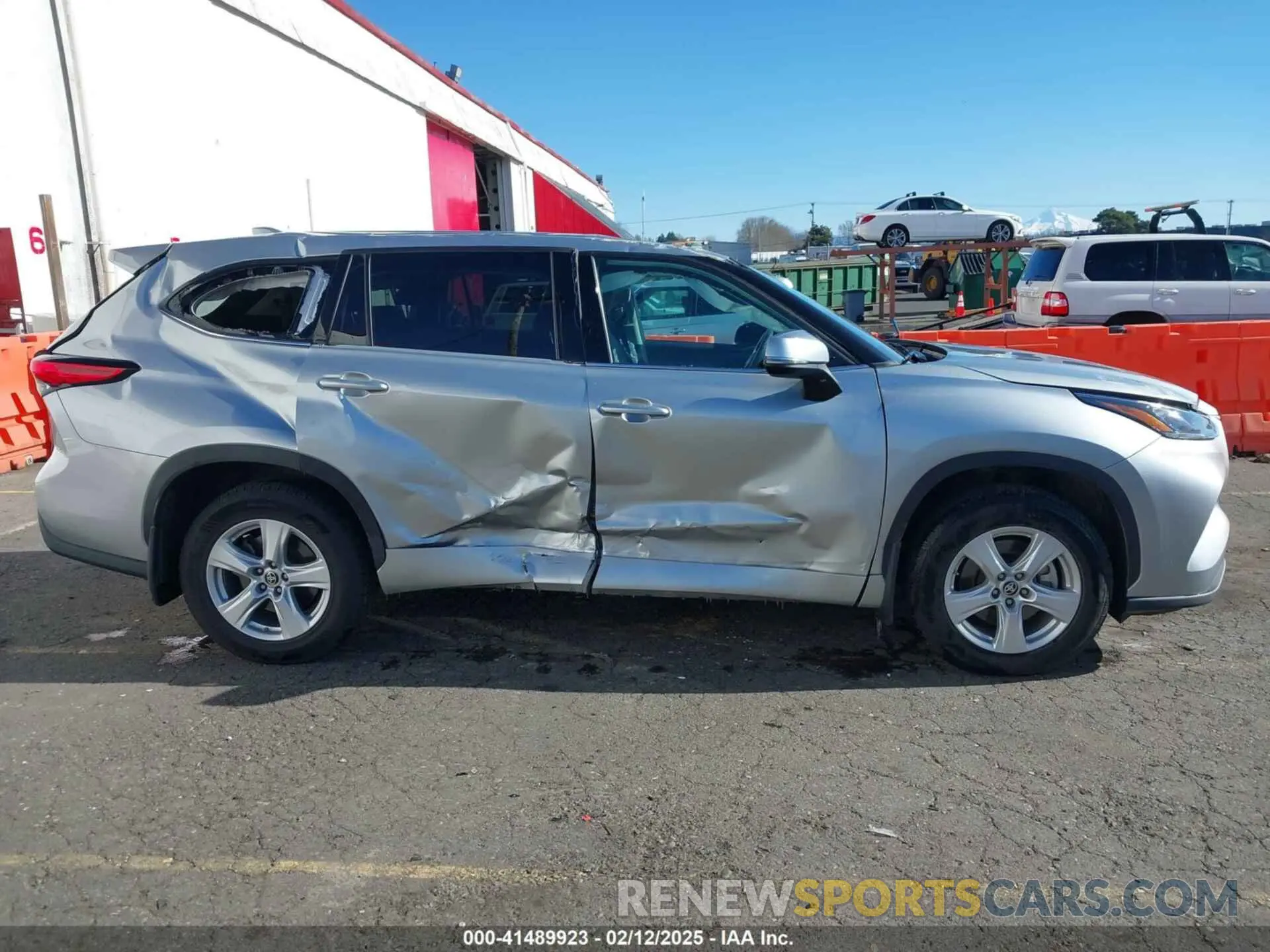 13 fotografías del automóvil dañado 5TDBZRBH0LS045947 TOYOTA HIGHLANDER 2020