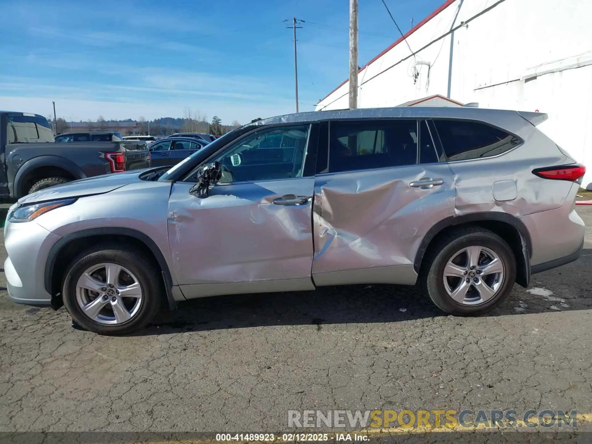 14 fotografías del automóvil dañado 5TDBZRBH0LS045947 TOYOTA HIGHLANDER 2020
