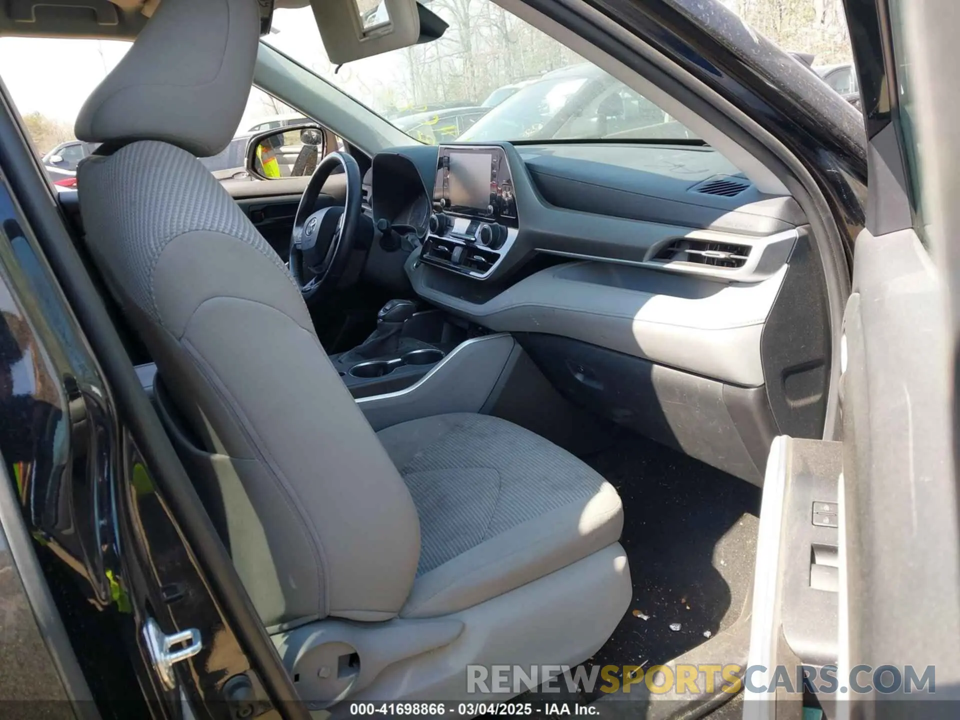 5 fotografías del automóvil dañado 5TDBZRBH4LS512187 TOYOTA HIGHLANDER 2020