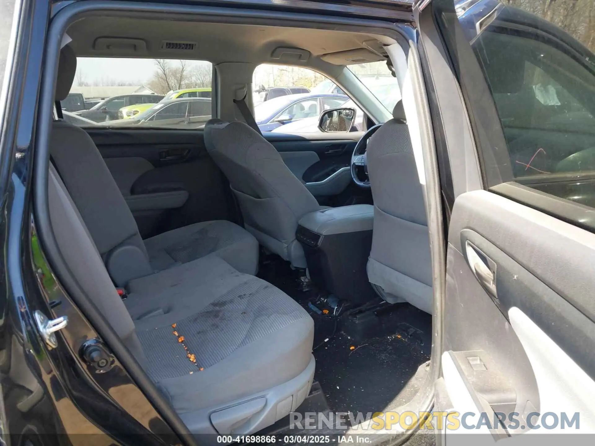 8 fotografías del automóvil dañado 5TDBZRBH4LS512187 TOYOTA HIGHLANDER 2020