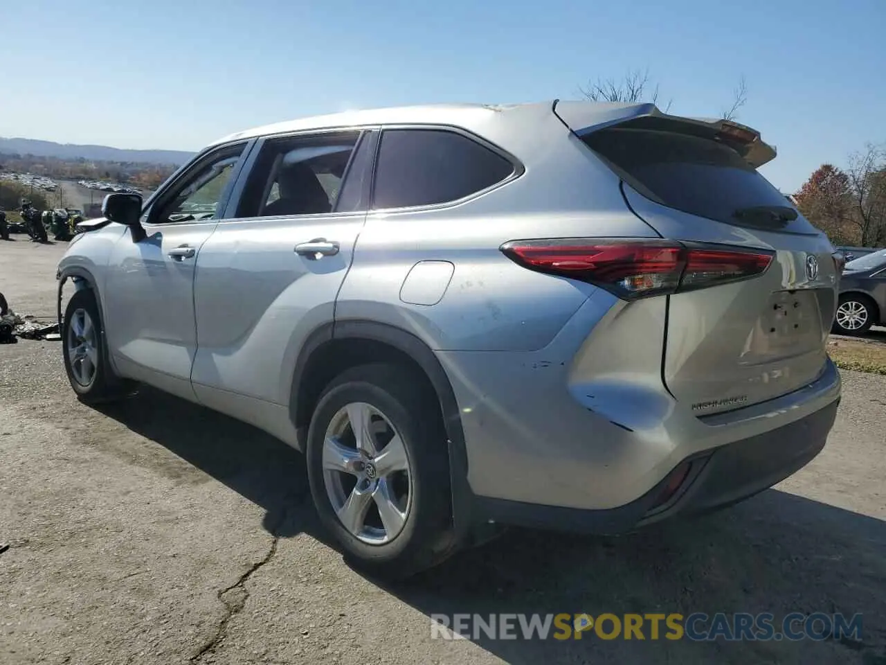 2 fotografías del automóvil dañado 5TDBZRBH4LS520760 TOYOTA HIGHLANDER 2020