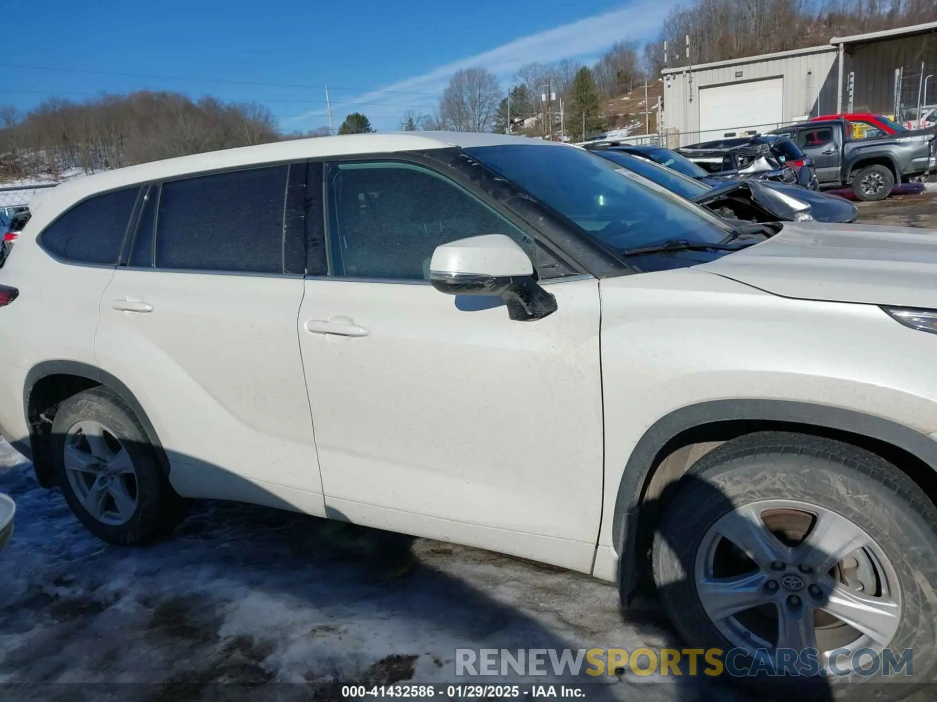 13 fotografías del automóvil dañado 5TDBZRBH5LS511758 TOYOTA HIGHLANDER 2020