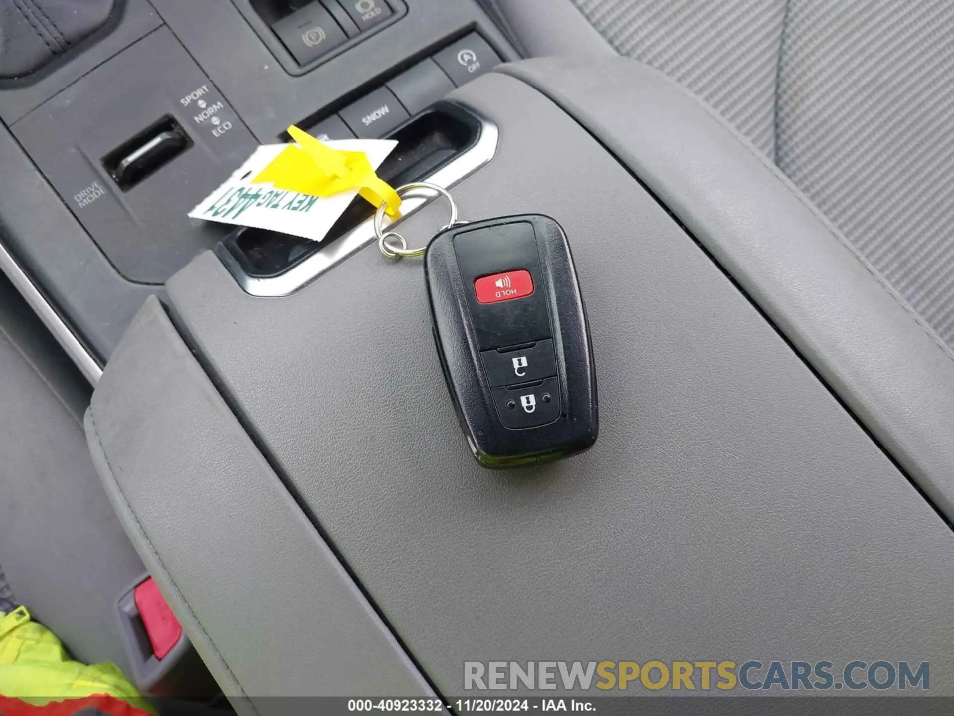 11 fotografías del automóvil dañado 5TDCZRAH2LS502604 TOYOTA HIGHLANDER 2020