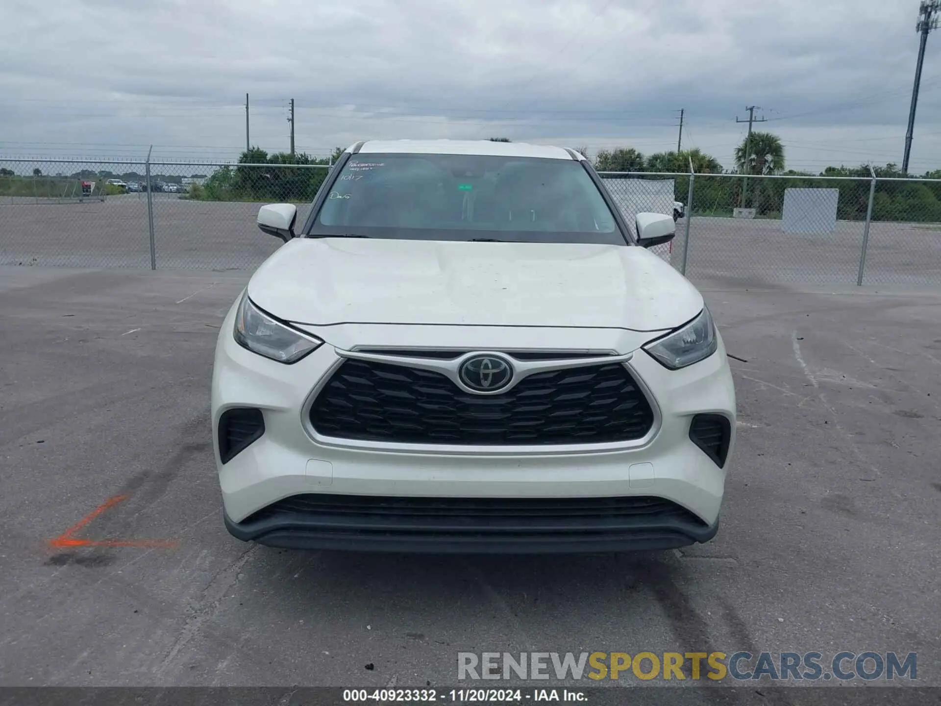 12 fotografías del automóvil dañado 5TDCZRAH2LS502604 TOYOTA HIGHLANDER 2020