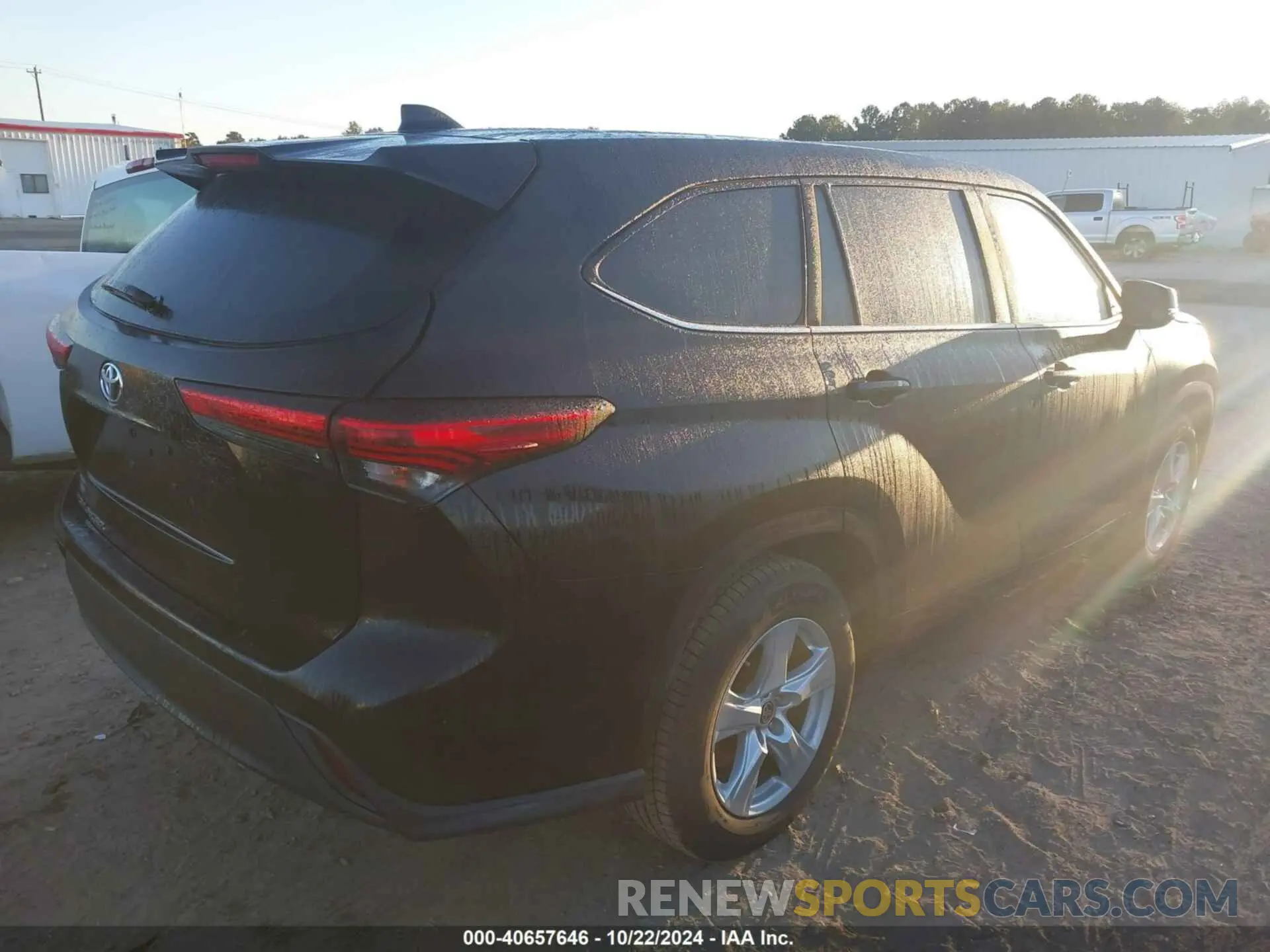 4 fotografías del automóvil dañado 5TDCZRAH3LS507312 TOYOTA HIGHLANDER 2020