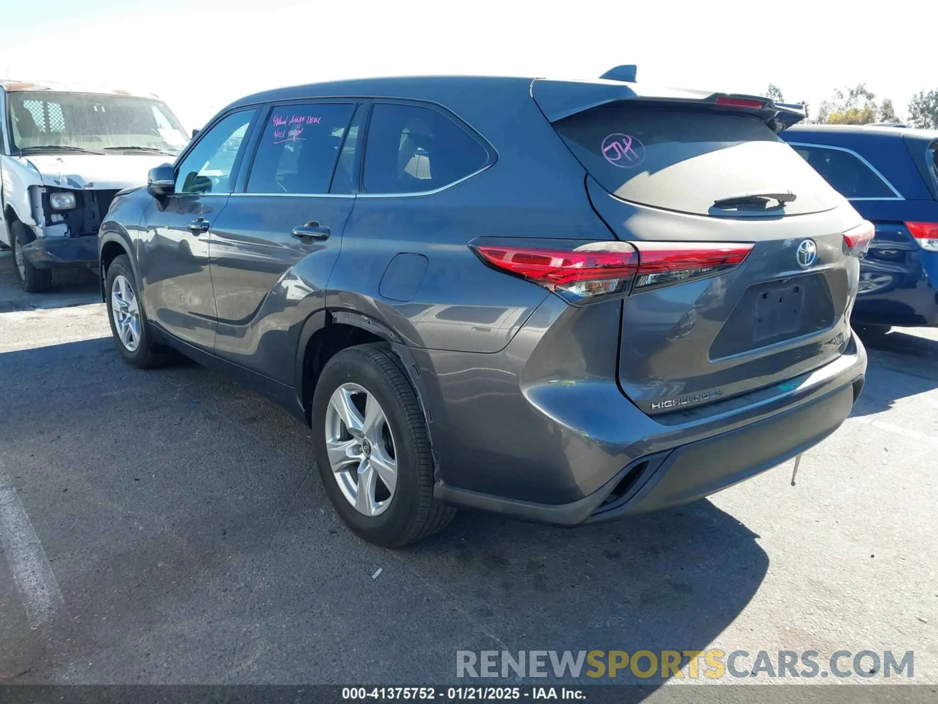 3 fotografías del automóvil dañado 5TDCZRAH4LS505911 TOYOTA HIGHLANDER 2020
