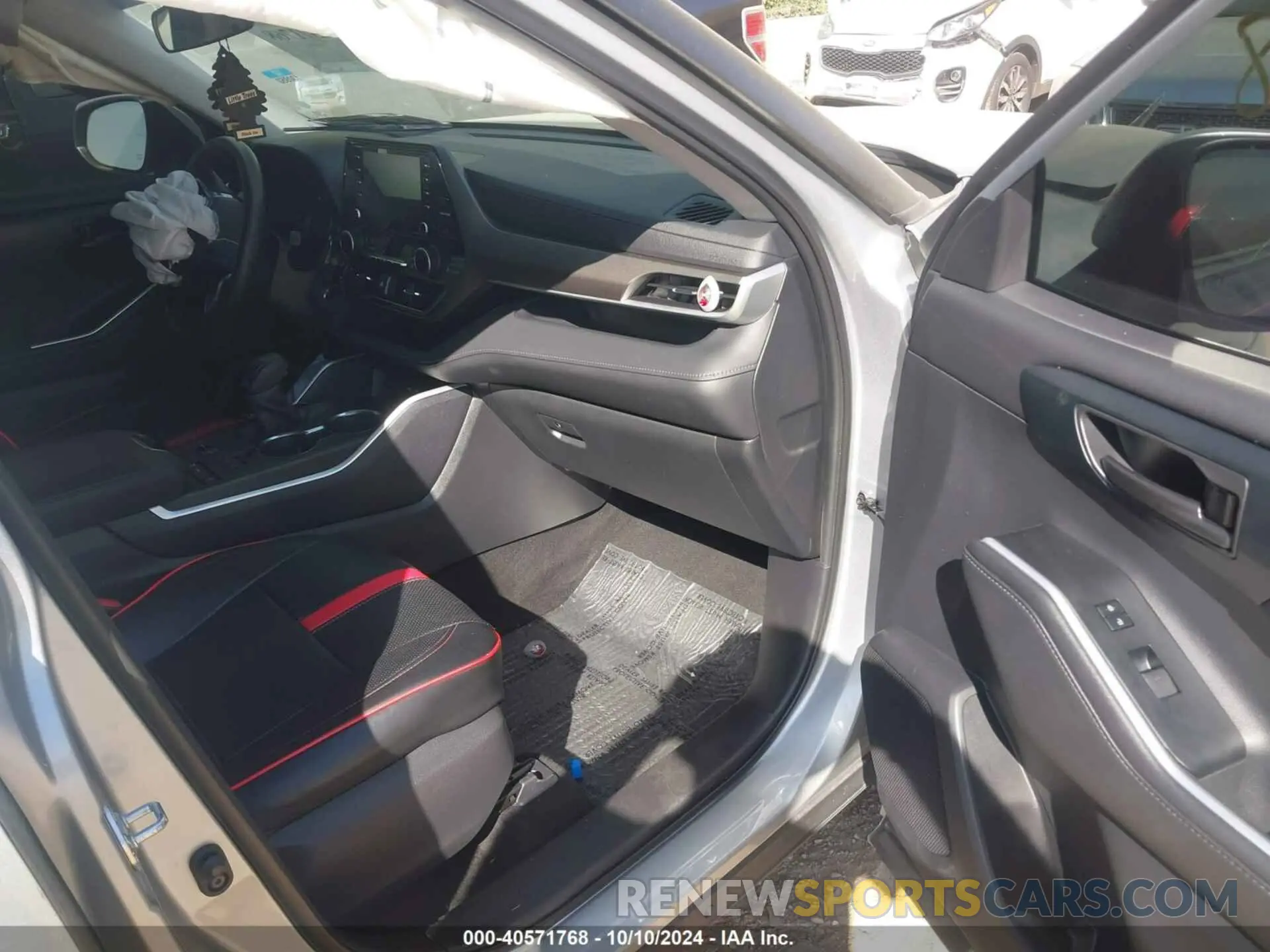 5 fotografías del automóvil dañado 5TDCZRAH4LS507190 TOYOTA HIGHLANDER 2020