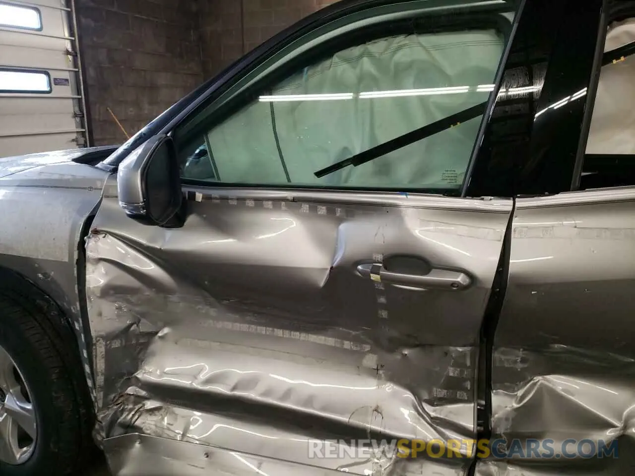 7 fotografías del automóvil dañado 5TDCZRAH7LS509743 TOYOTA HIGHLANDER 2020