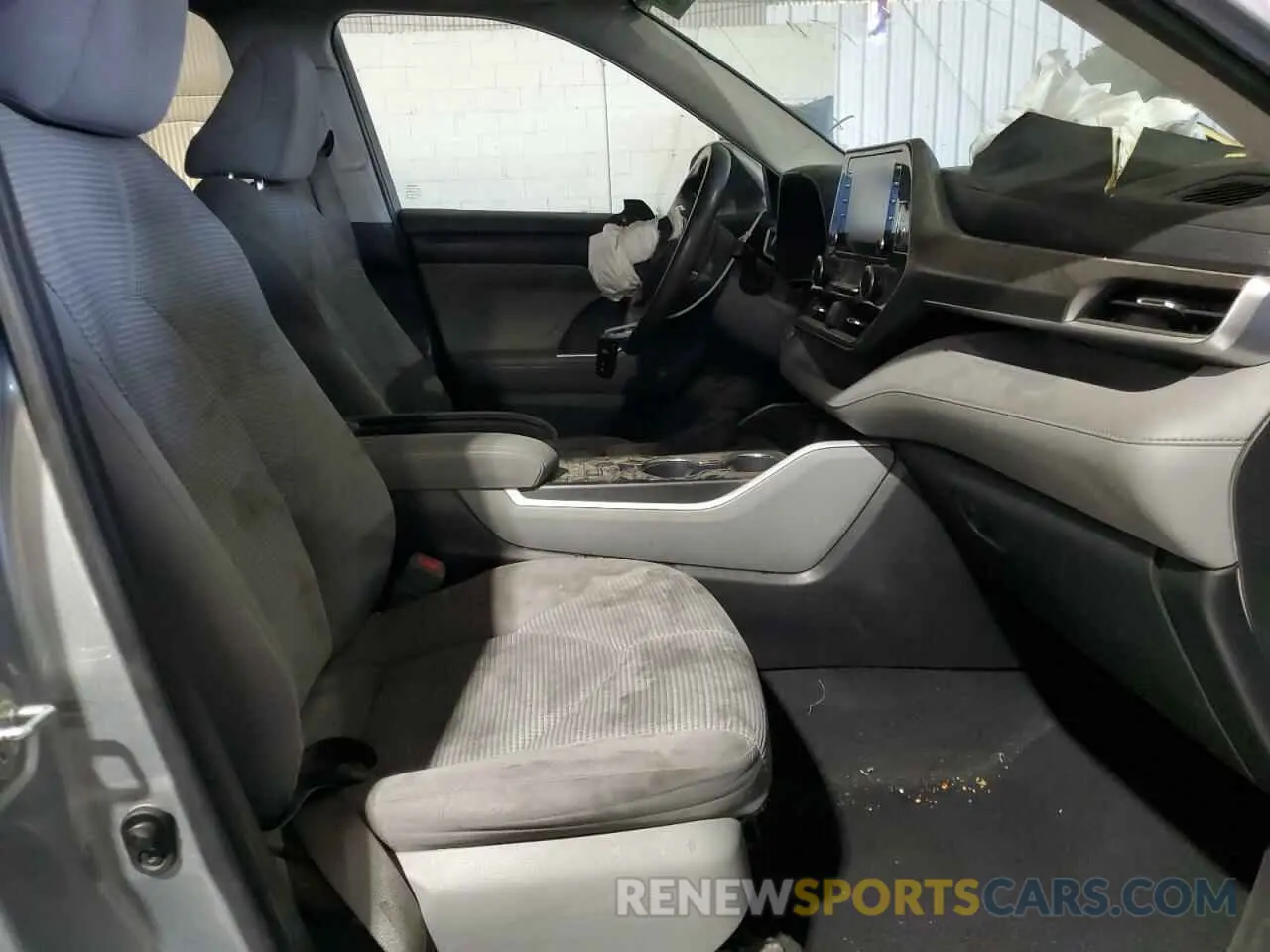 7 fotografías del automóvil dañado 5TDCZRAH9LS017585 TOYOTA HIGHLANDER 2020
