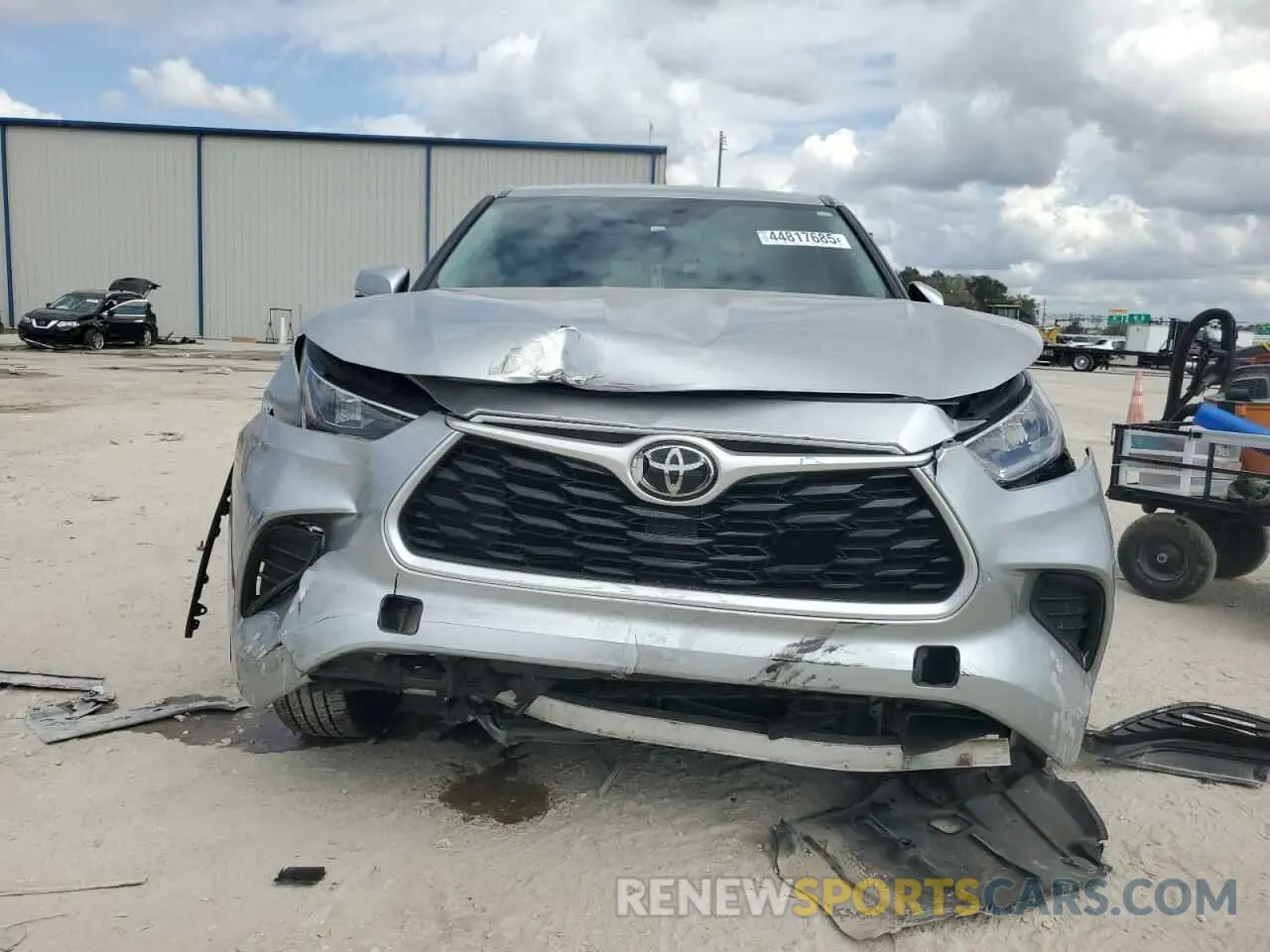 5 fotografías del automóvil dañado 5TDCZRAH9LS028246 TOYOTA HIGHLANDER 2020