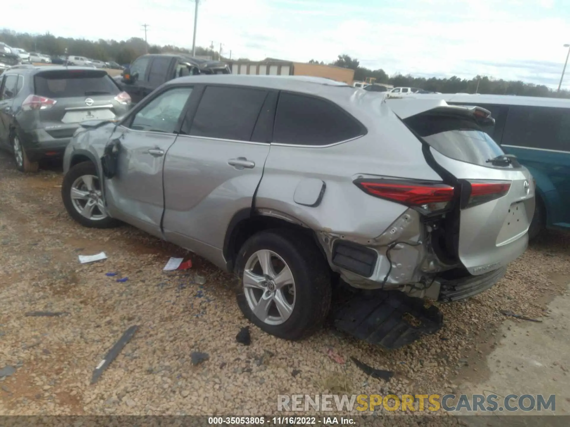 3 fotografías del automóvil dañado 5TDCZRAH9LS510490 TOYOTA HIGHLANDER 2020