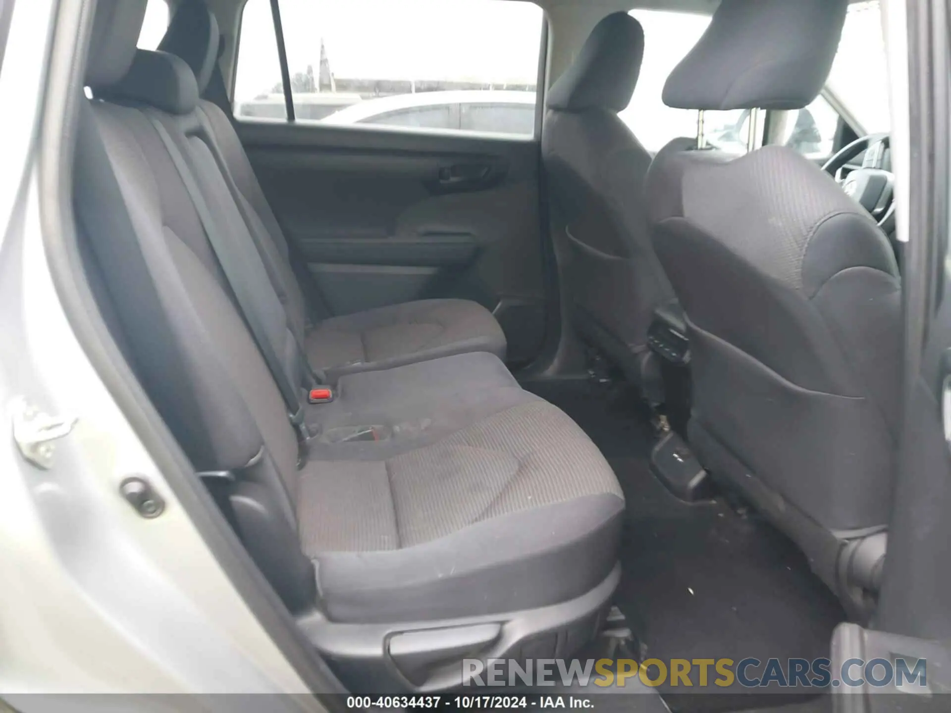 8 fotografías del automóvil dañado 5TDCZRAHXLS017871 TOYOTA HIGHLANDER 2020