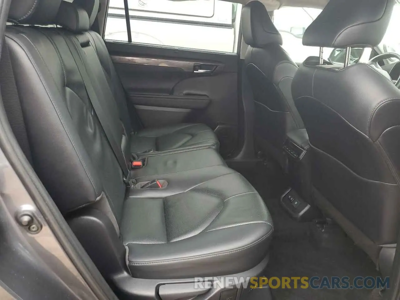 11 fotografías del automóvil dañado 5TDDZRBH0LS005473 TOYOTA HIGHLANDER 2020