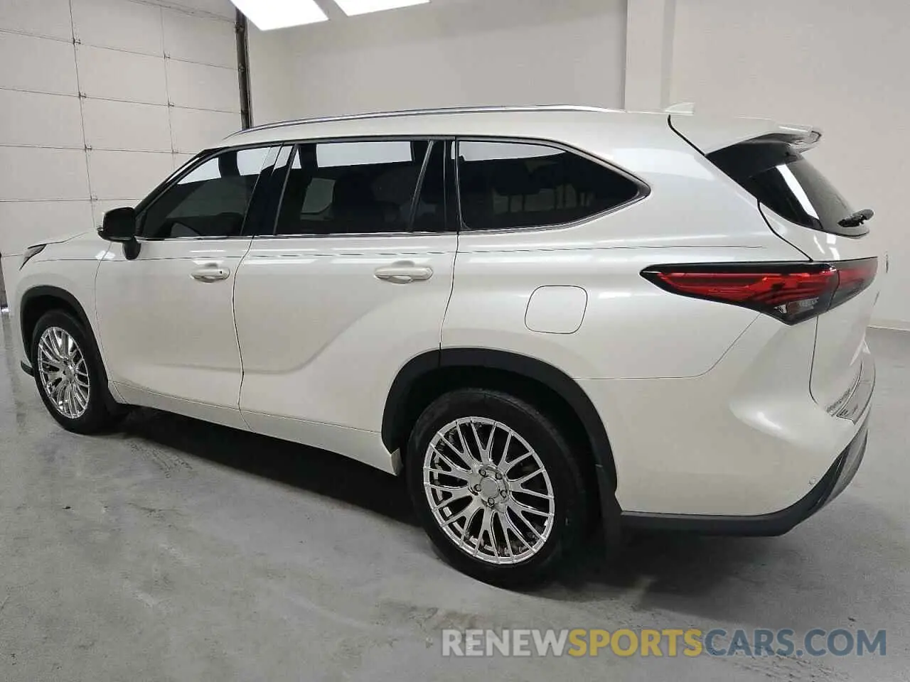 2 fotografías del automóvil dañado 5TDDZRBH4LS012412 TOYOTA HIGHLANDER 2020