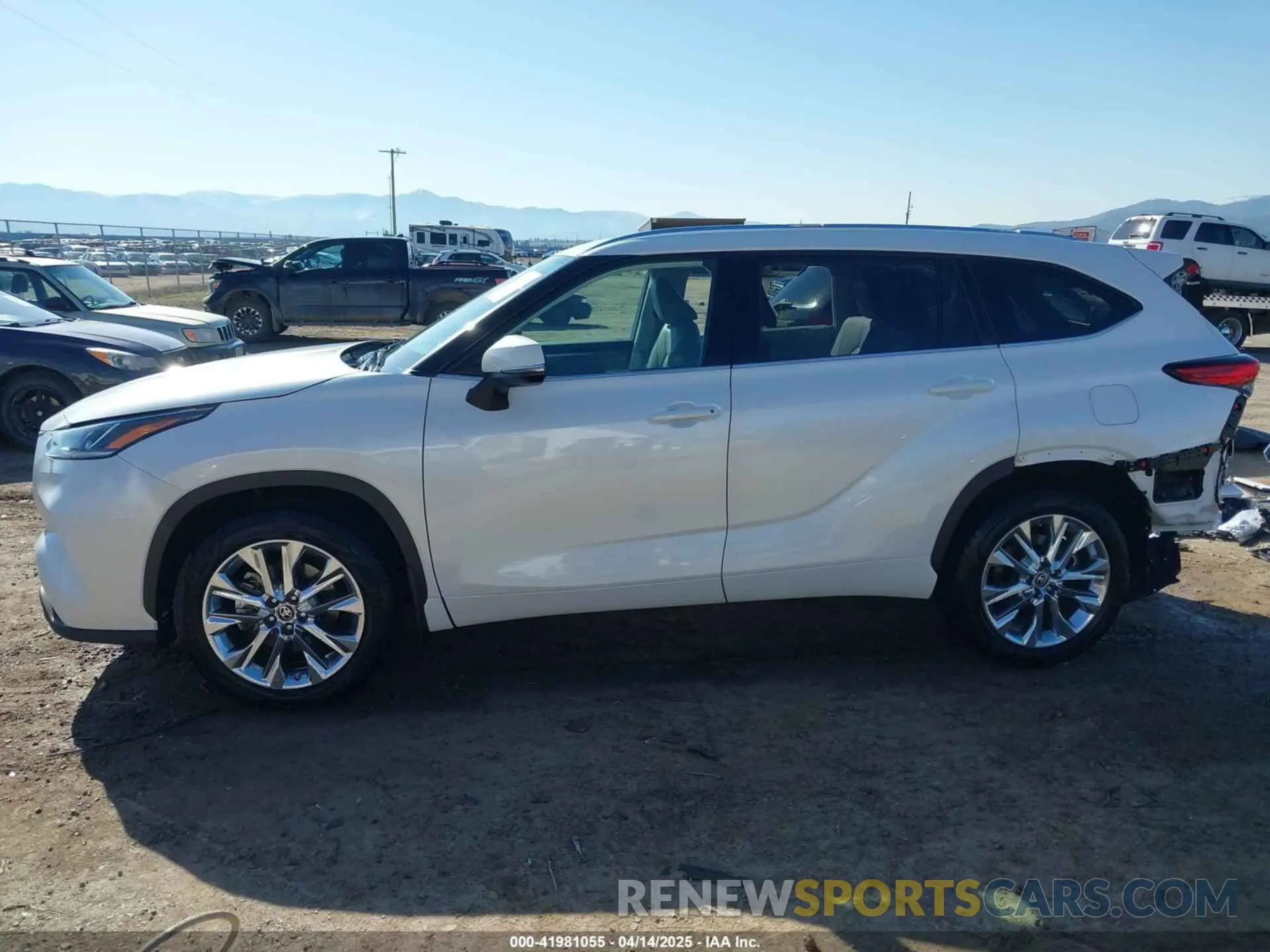 14 fotografías del automóvil dañado 5TDDZRBH6LS051695 TOYOTA HIGHLANDER 2020