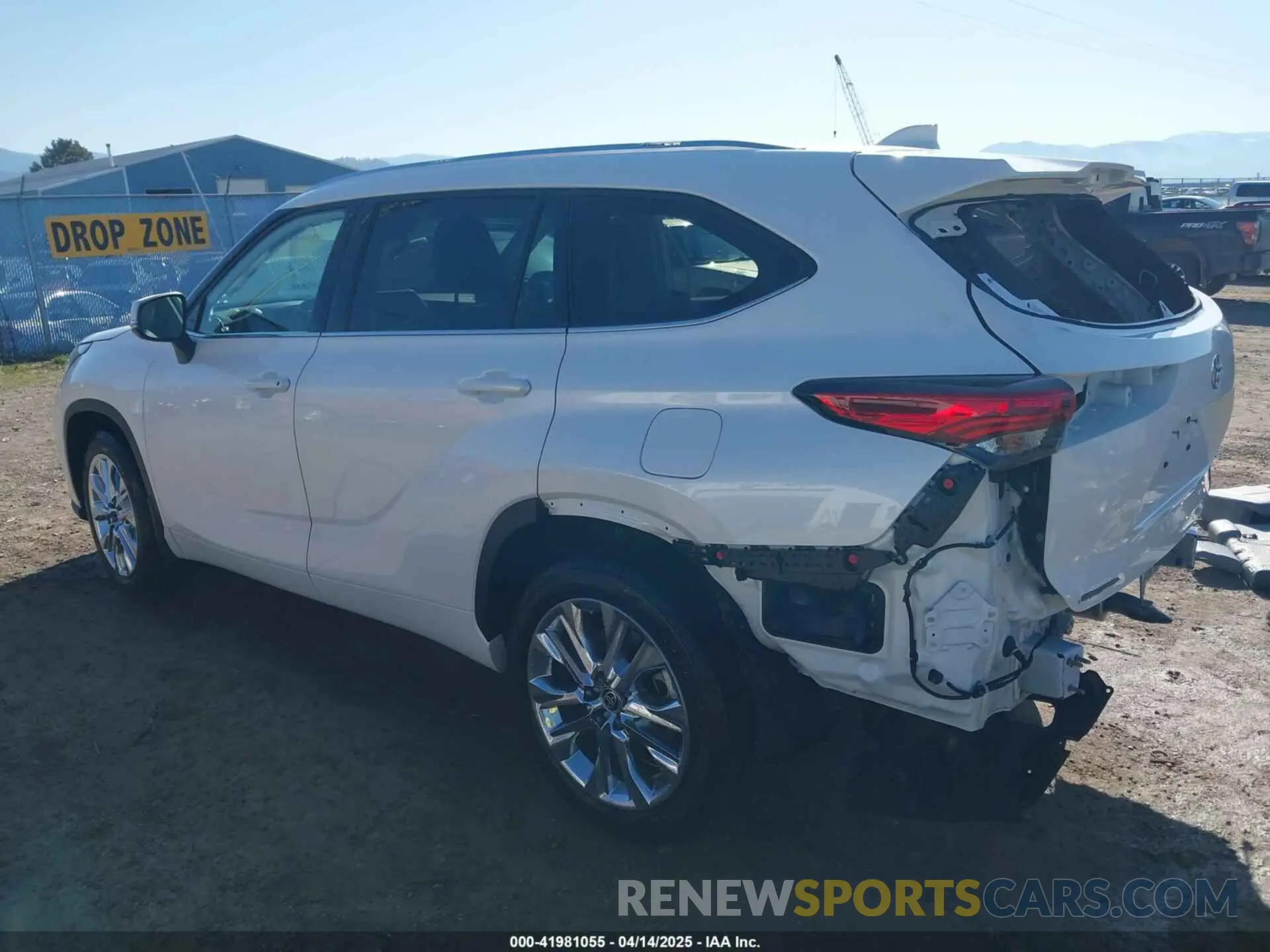 3 fotografías del automóvil dañado 5TDDZRBH6LS051695 TOYOTA HIGHLANDER 2020