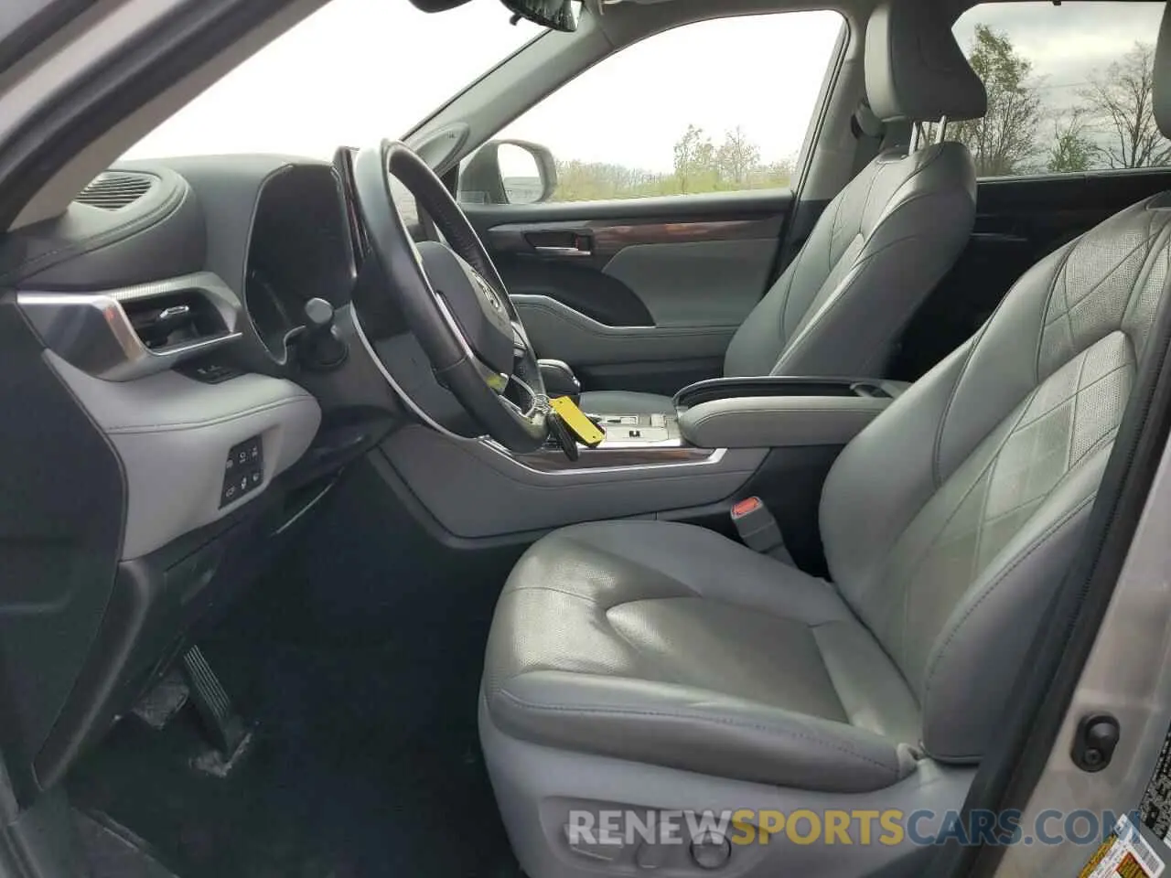 7 fotografías del automóvil dañado 5TDEBRCH4LS004852 TOYOTA HIGHLANDER 2020