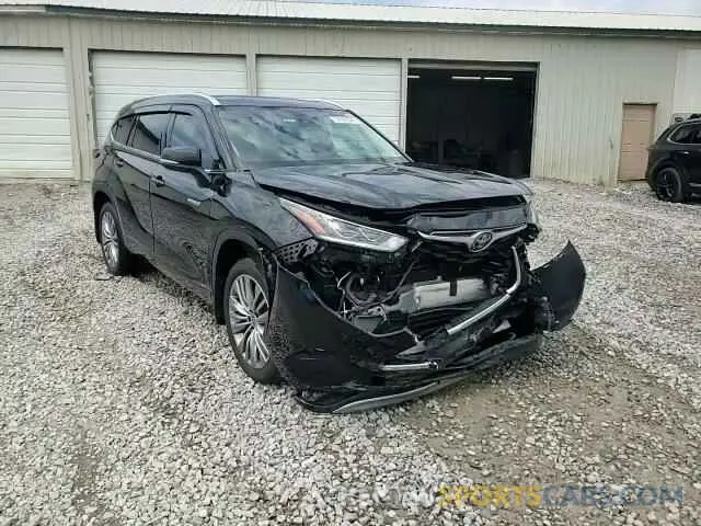 14 fotografías del automóvil dañado 5TDEBRCH6LS008319 TOYOTA HIGHLANDER 2020