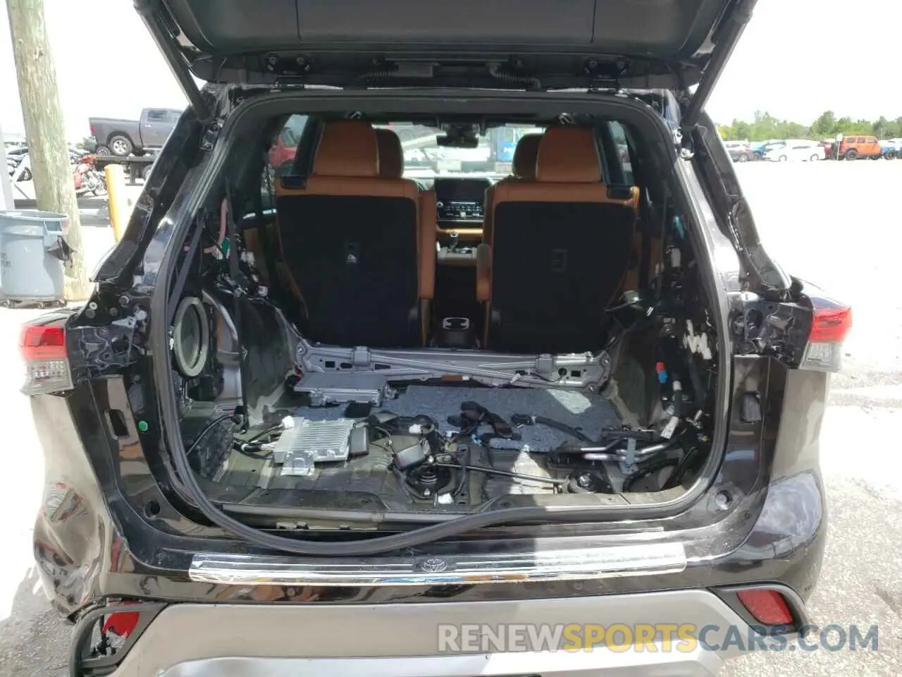 9 fotografías del automóvil dañado 5TDFARAH2LS001068 TOYOTA HIGHLANDER 2020