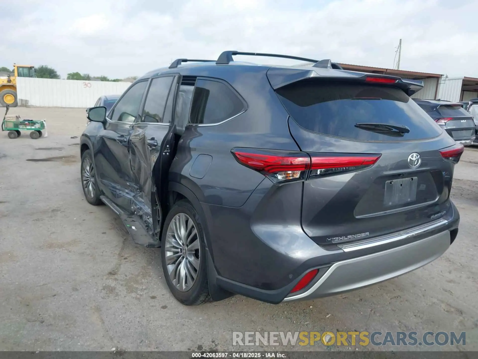 3 fotografías del automóvil dañado 5TDFZRAH4LS024733 TOYOTA HIGHLANDER 2020