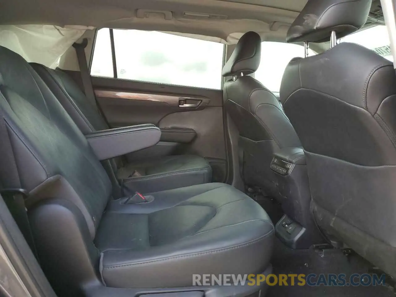 11 fotografías del automóvil dañado 5TDFZRBH1LS017155 TOYOTA HIGHLANDER 2020