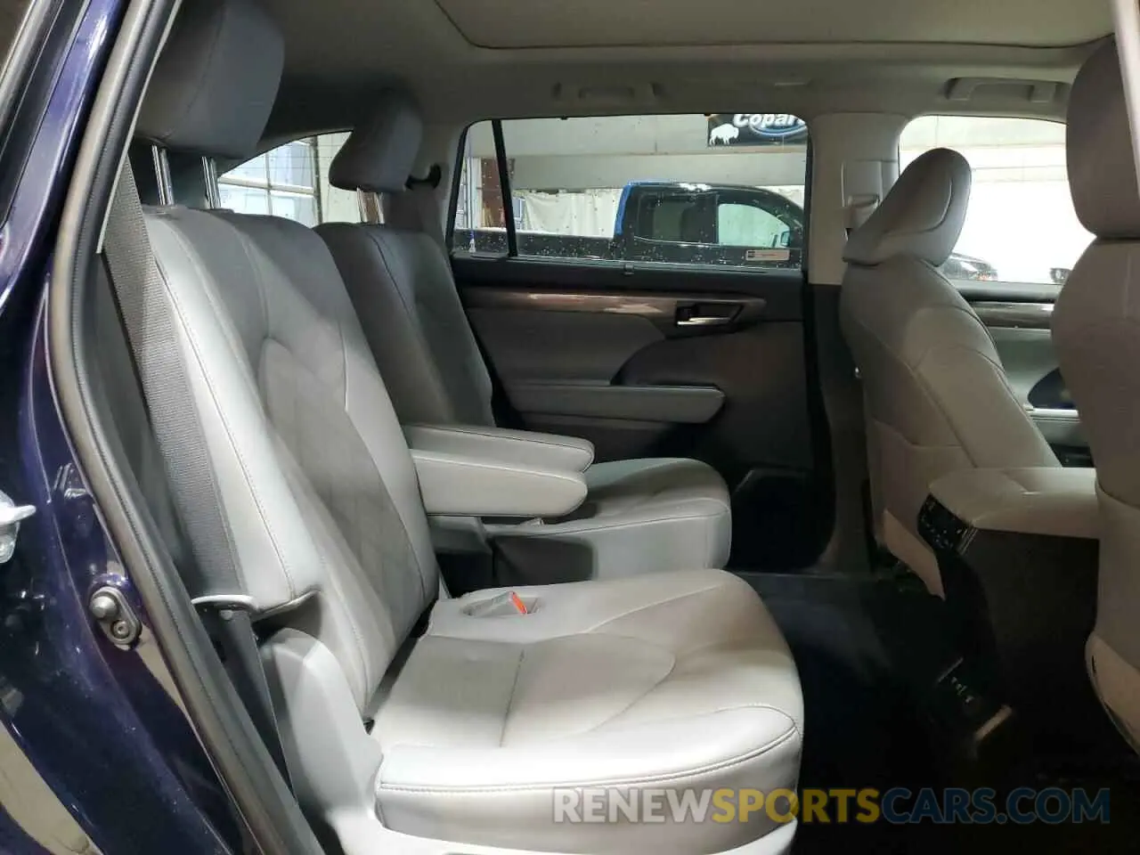 11 fotografías del automóvil dañado 5TDFZRBH1LS055971 TOYOTA HIGHLANDER 2020