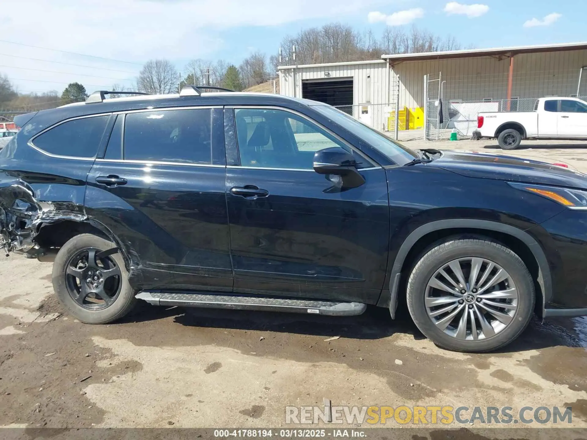 14 fotografías del automóvil dañado 5TDFZRBH2LS034921 TOYOTA HIGHLANDER 2020