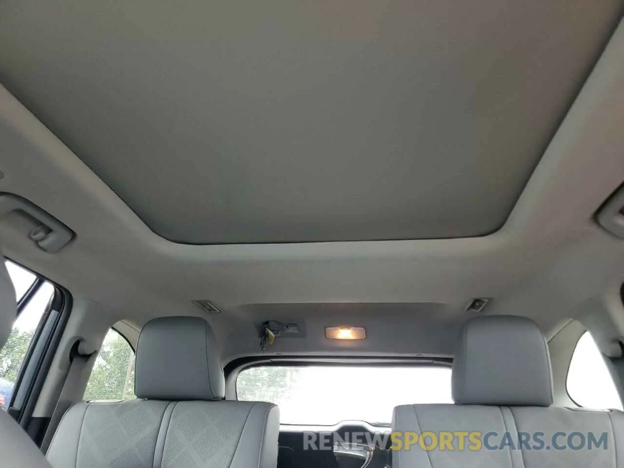 10 fotografías del automóvil dañado 5TDFZRBH9LS050744 TOYOTA HIGHLANDER 2020