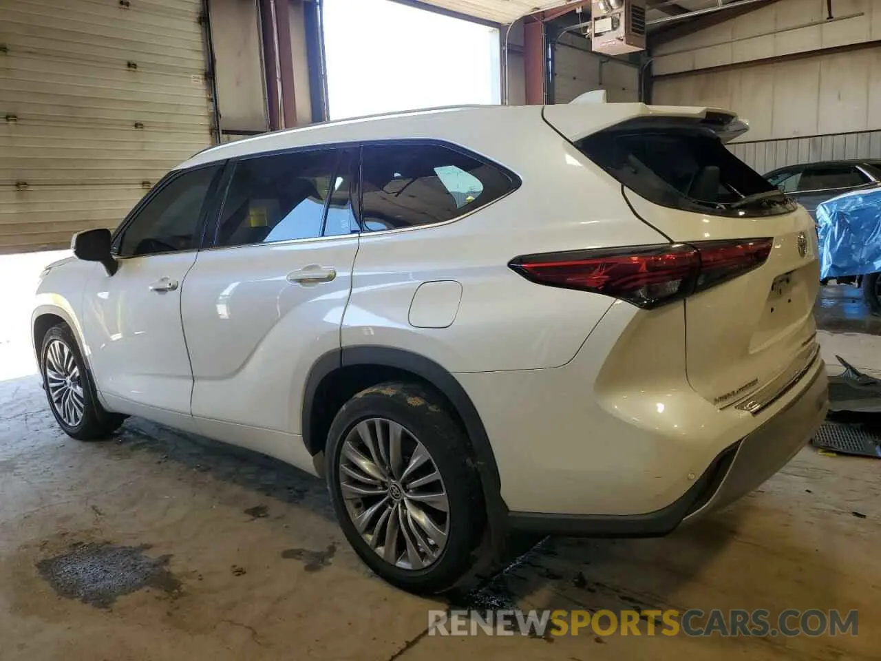 2 fotografías del automóvil dañado 5TDFZRBHXLS032592 TOYOTA HIGHLANDER 2020