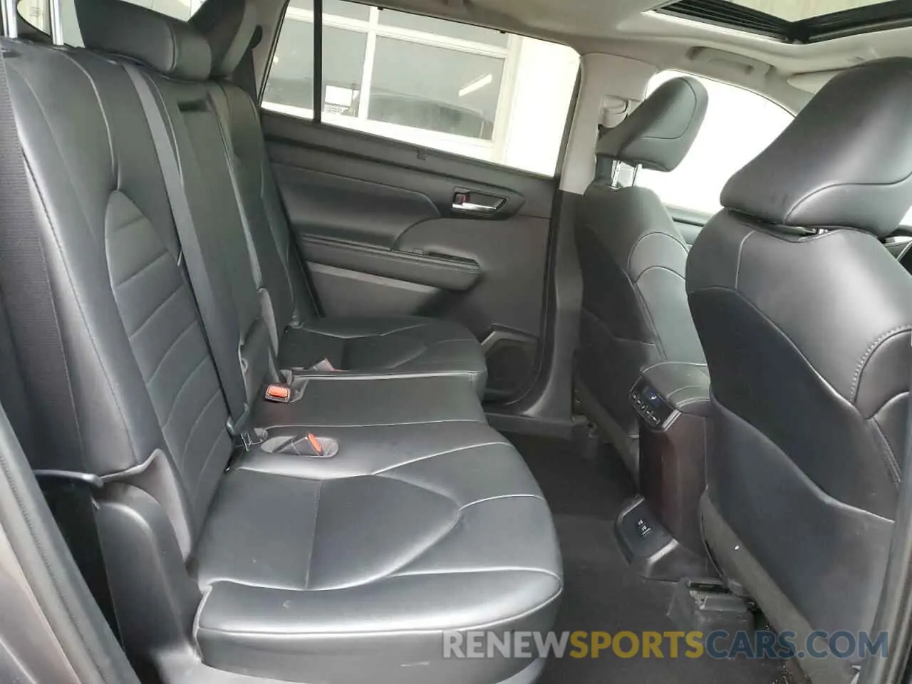 11 fotografías del automóvil dañado 5TDGBRCH7LS504240 TOYOTA HIGHLANDER 2020
