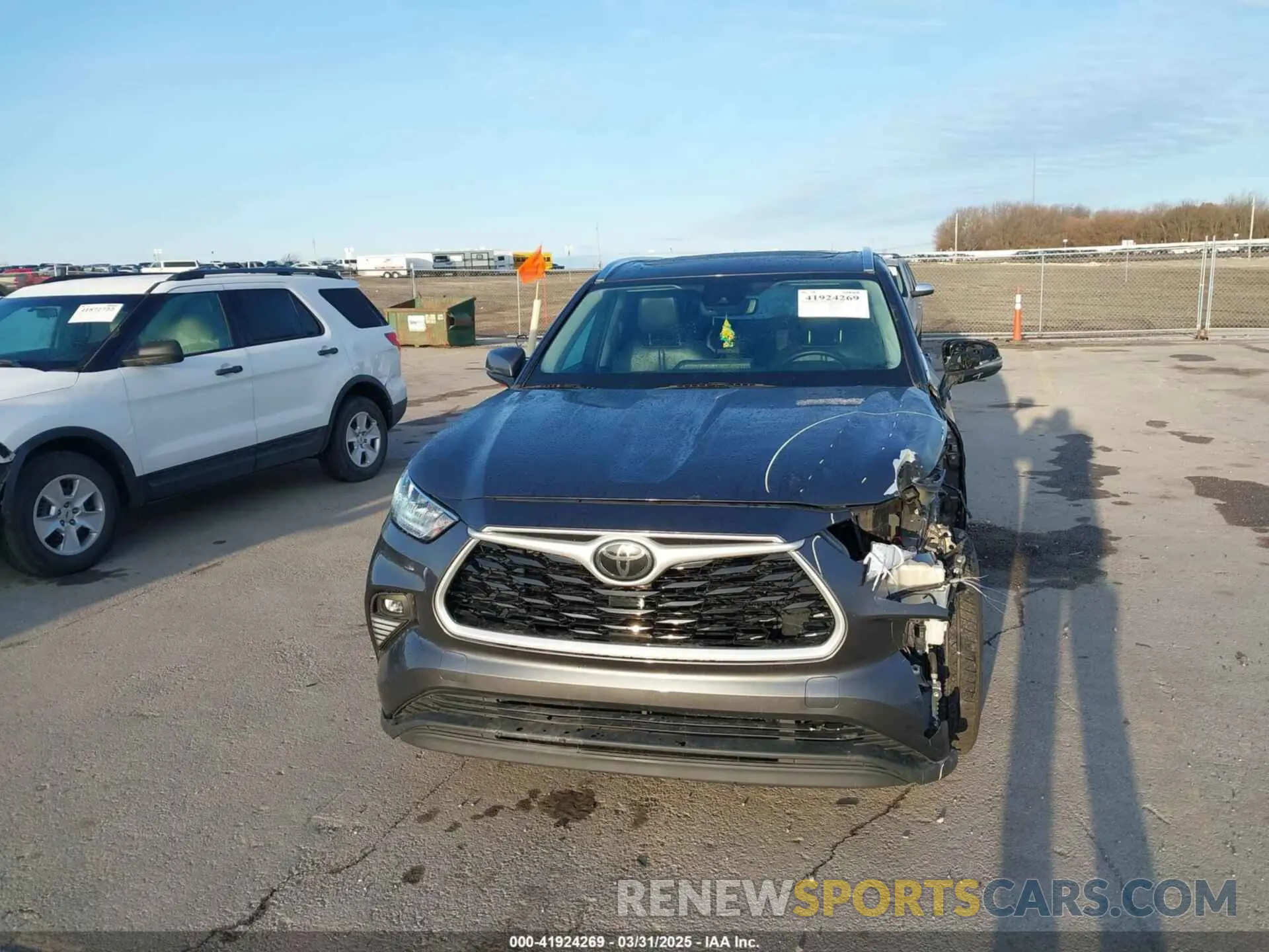 6 fotografías del automóvil dañado 5TDGZRAH1LS005822 TOYOTA HIGHLANDER 2020