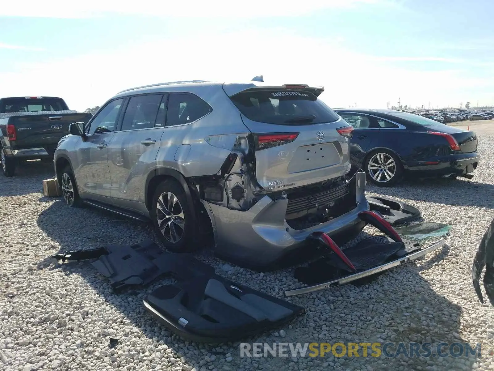 3 fotografías del automóvil dañado 5TDGZRAH1LS012298 TOYOTA HIGHLANDER 2020