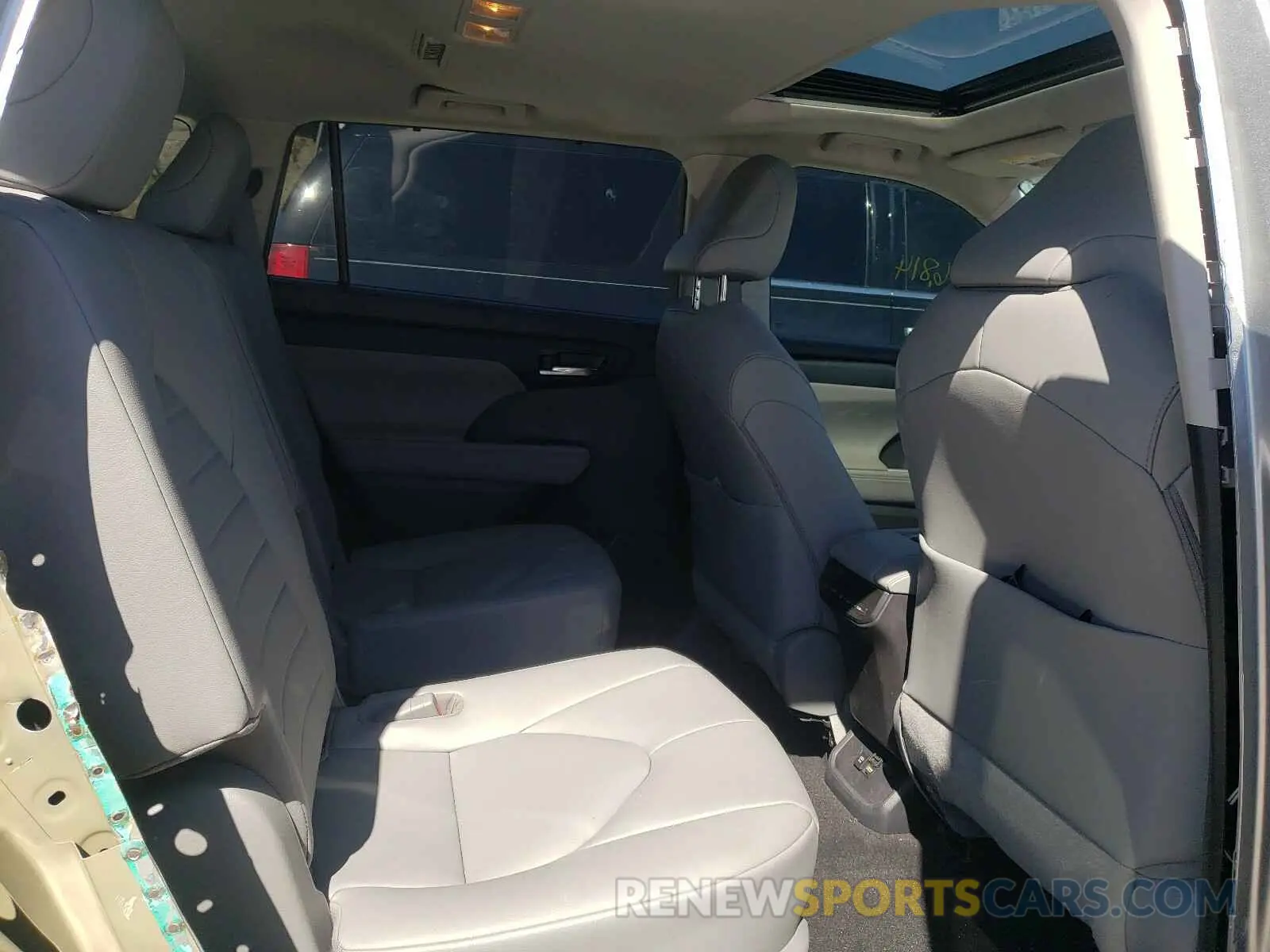 6 fotografías del automóvil dañado 5TDGZRAH1LS012298 TOYOTA HIGHLANDER 2020