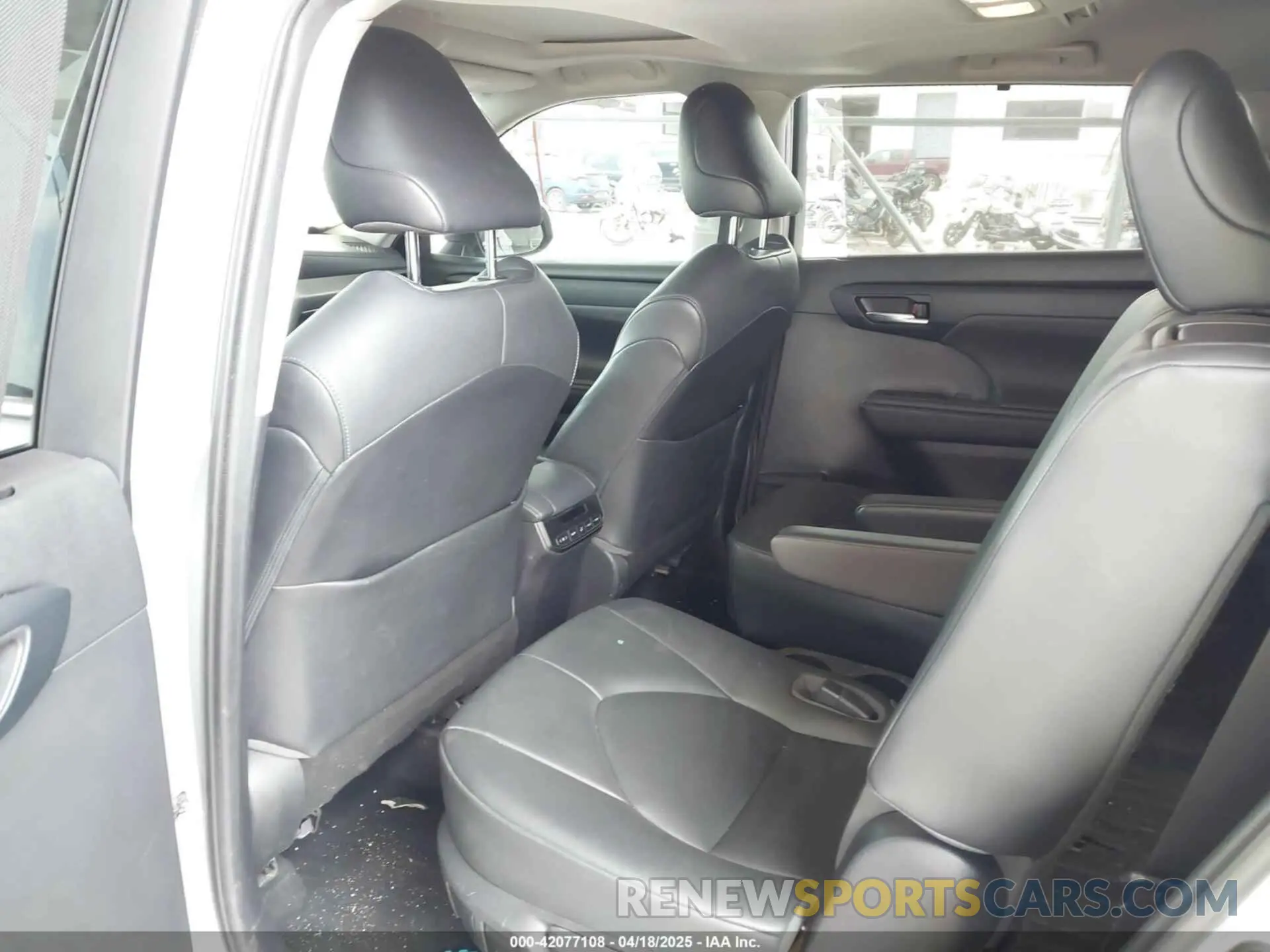 8 fotografías del automóvil dañado 5TDGZRAH2LS009331 TOYOTA HIGHLANDER 2020