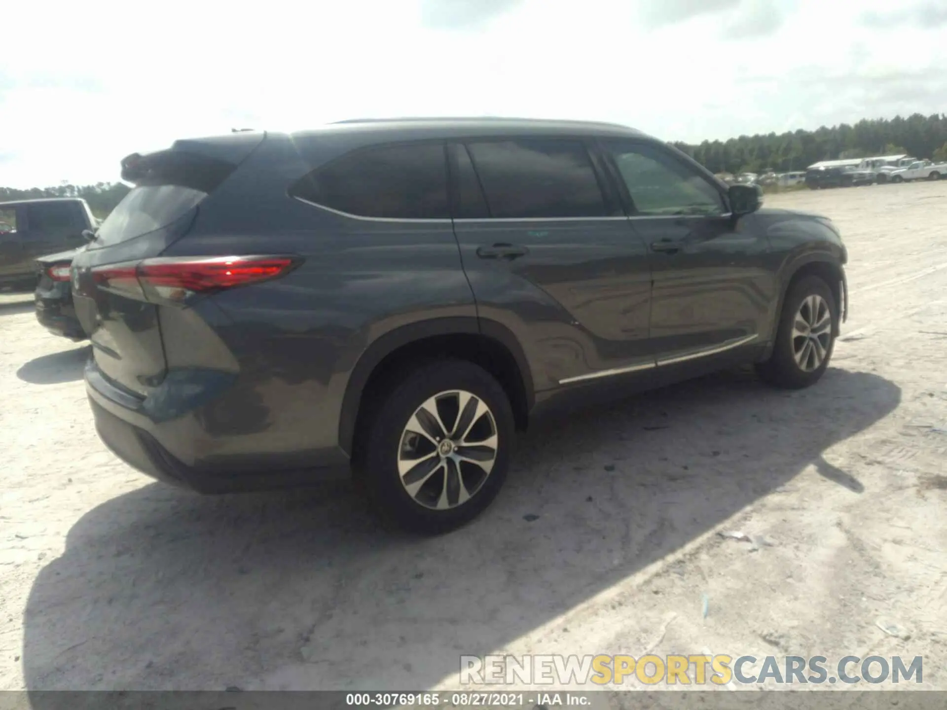 4 fotografías del automóvil dañado 5TDGZRAH2LS017056 TOYOTA HIGHLANDER 2020
