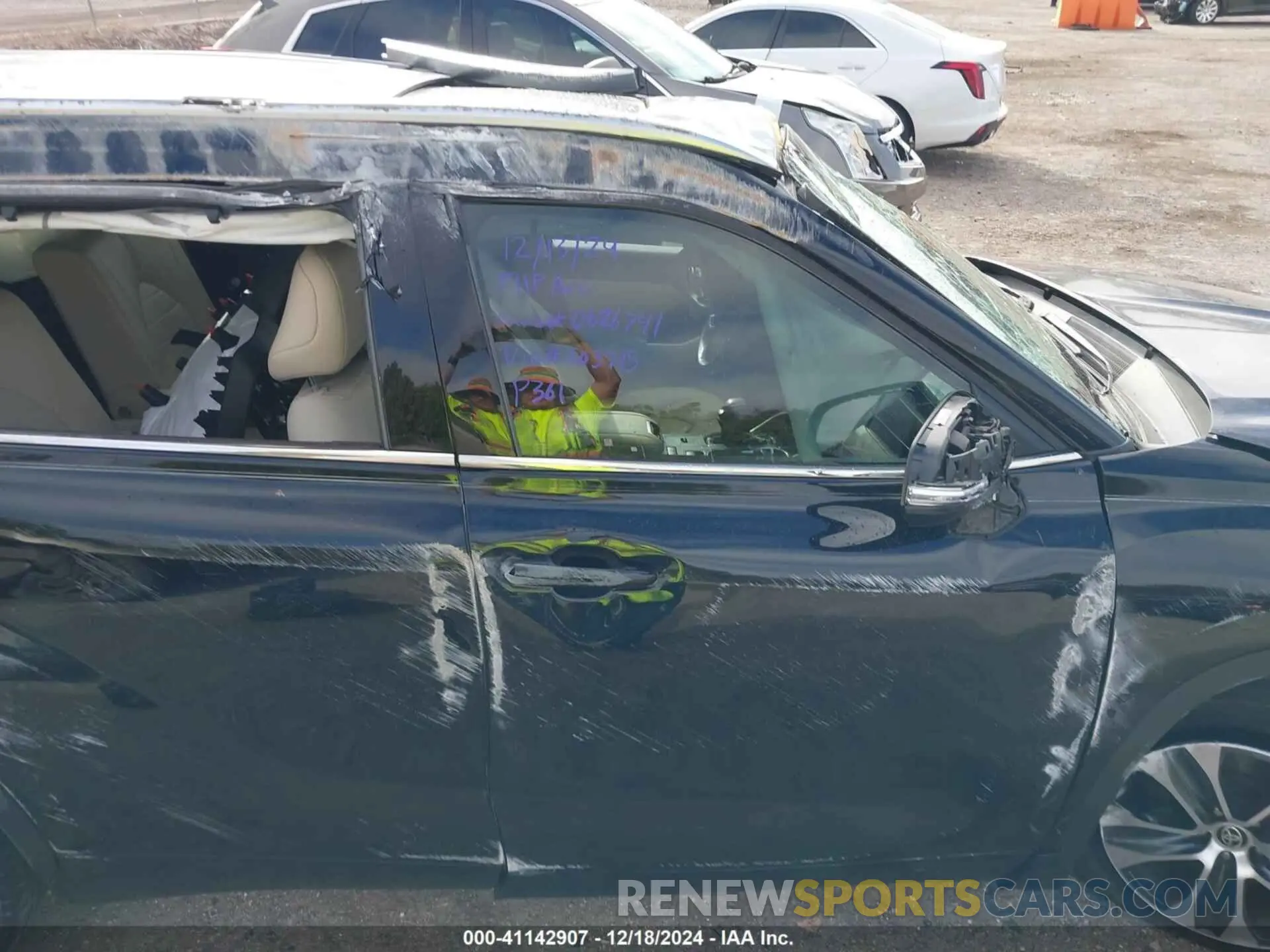 6 fotografías del automóvil dañado 5TDGZRAH3LS503715 TOYOTA HIGHLANDER 2020