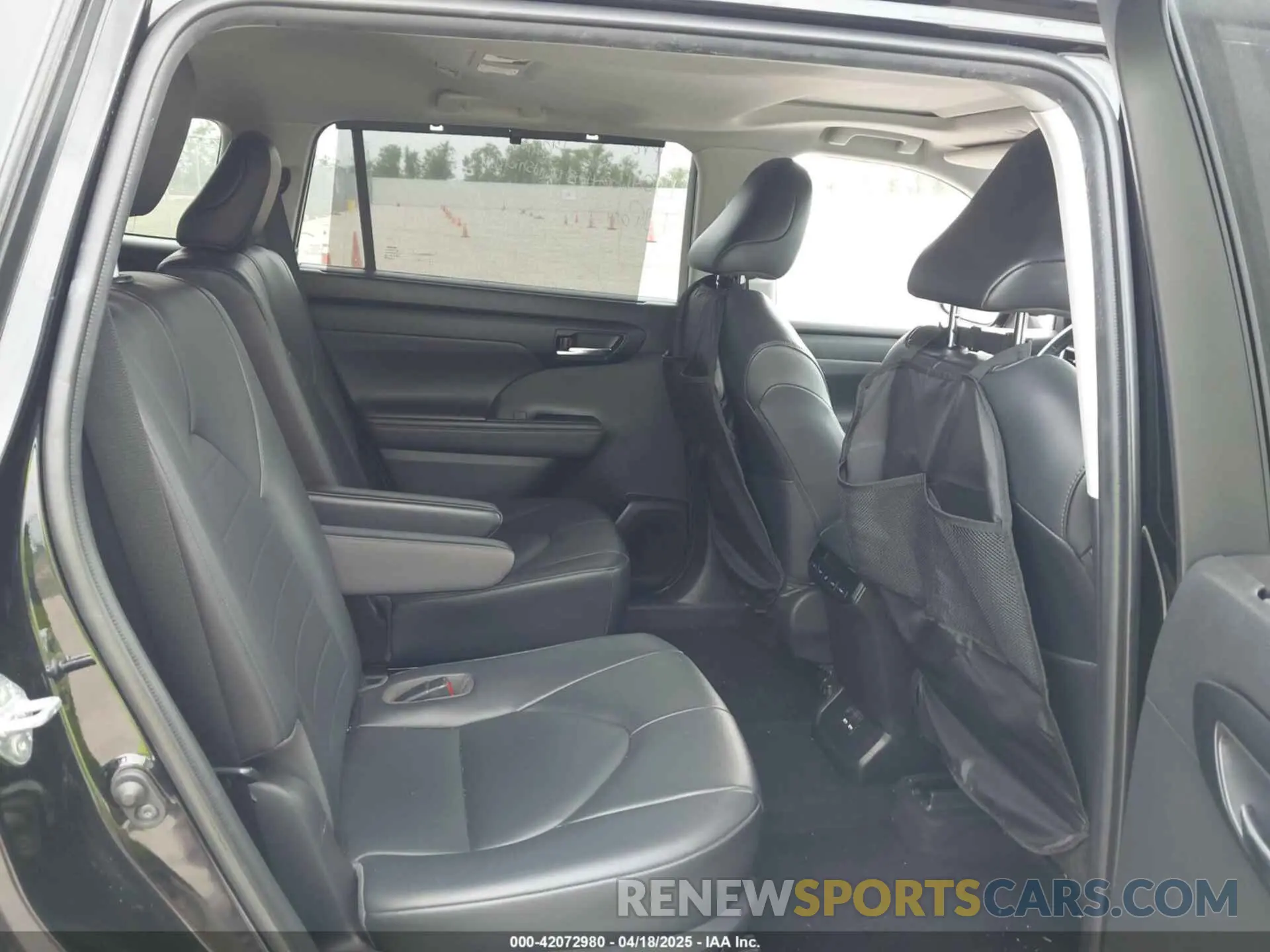 8 fotografías del automóvil dañado 5TDGZRAH3LS504430 TOYOTA HIGHLANDER 2020