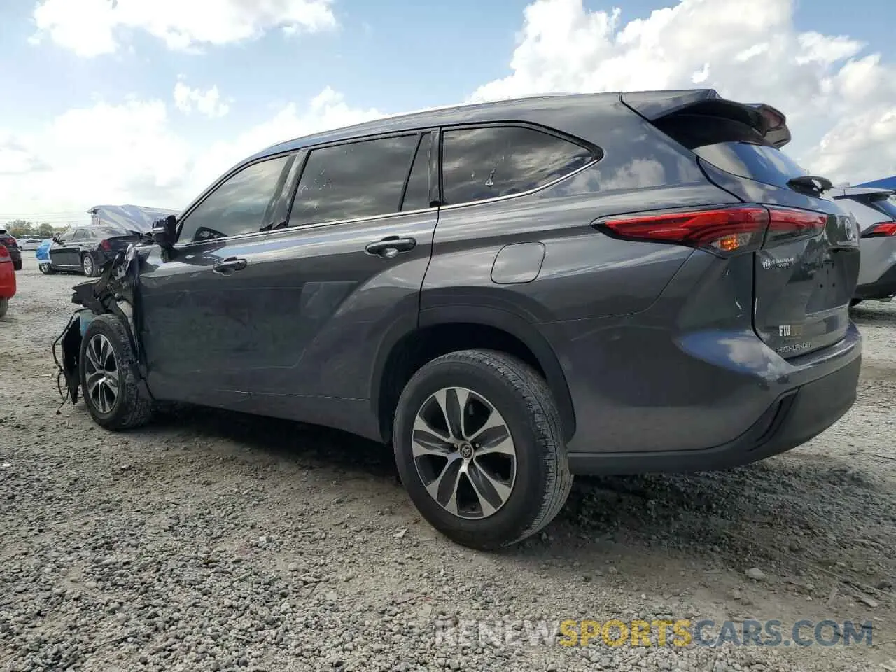2 fotografías del automóvil dañado 5TDGZRAH4LS022288 TOYOTA HIGHLANDER 2020