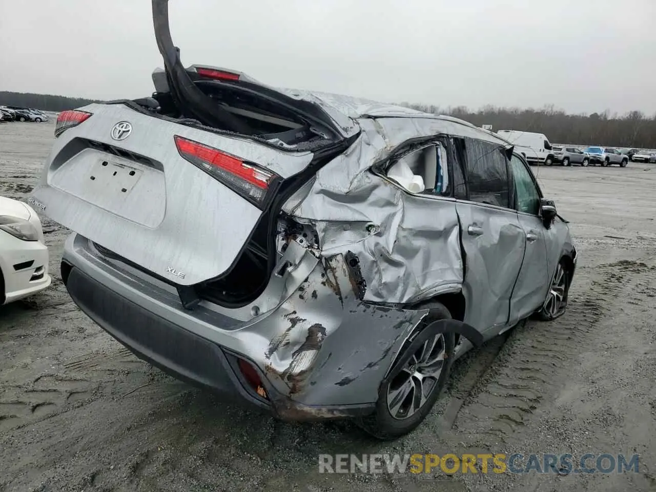 3 fotografías del automóvil dañado 5TDGZRAH4LS507952 TOYOTA HIGHLANDER 2020