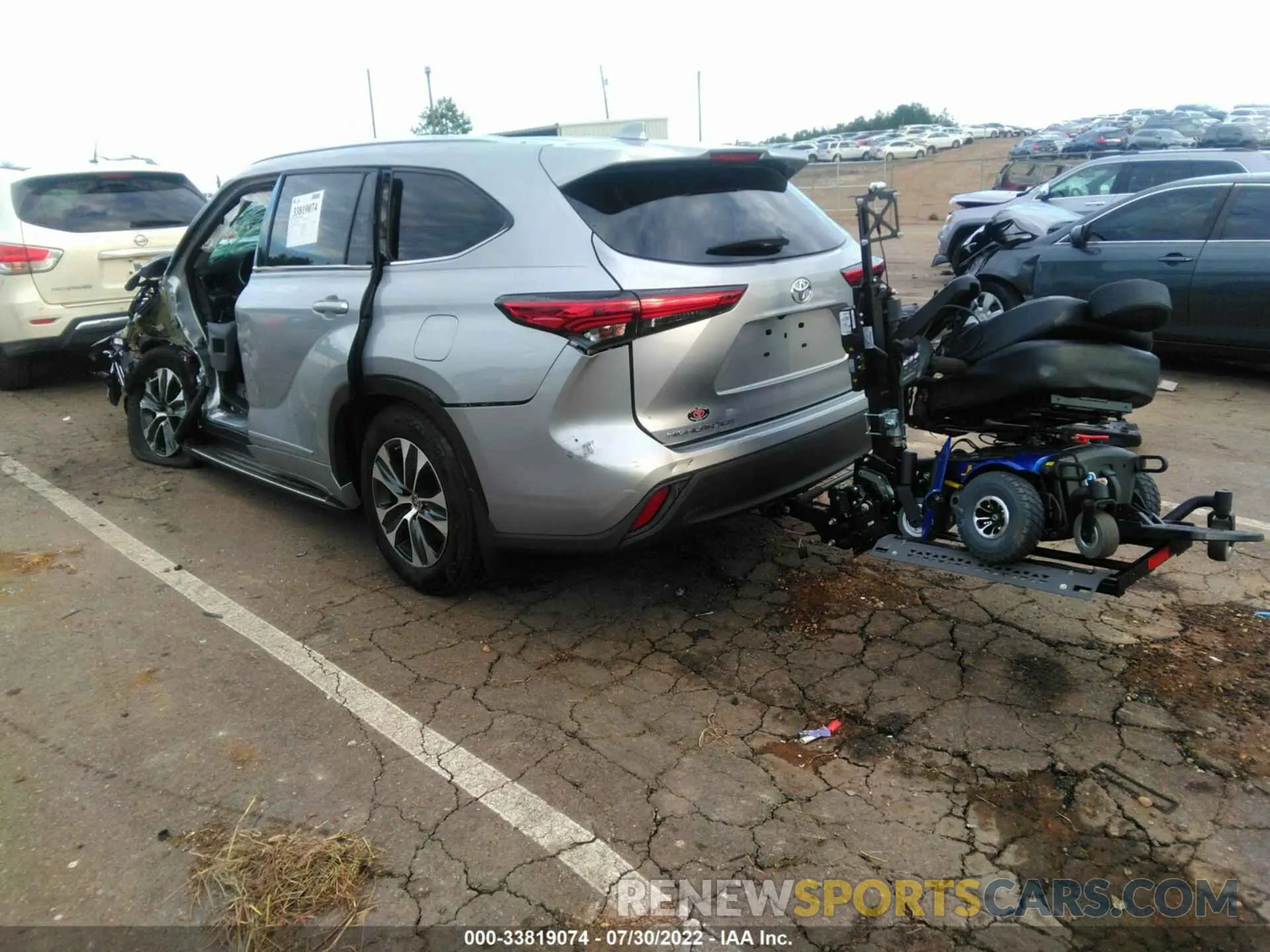 3 fotografías del automóvil dañado 5TDGZRAH4LS508986 TOYOTA HIGHLANDER 2020