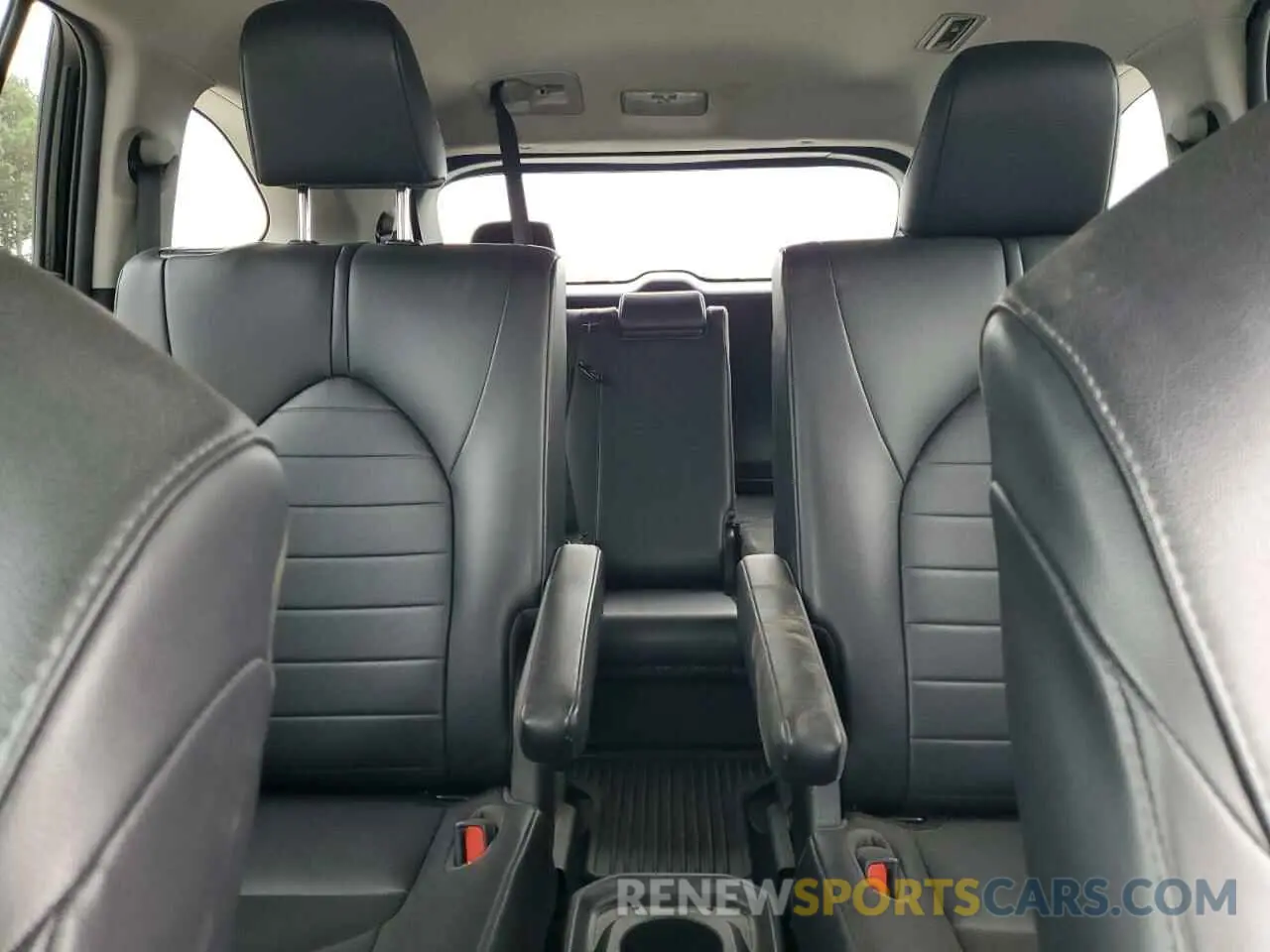 10 fotografías del automóvil dañado 5TDGZRAH6LS009333 TOYOTA HIGHLANDER 2020