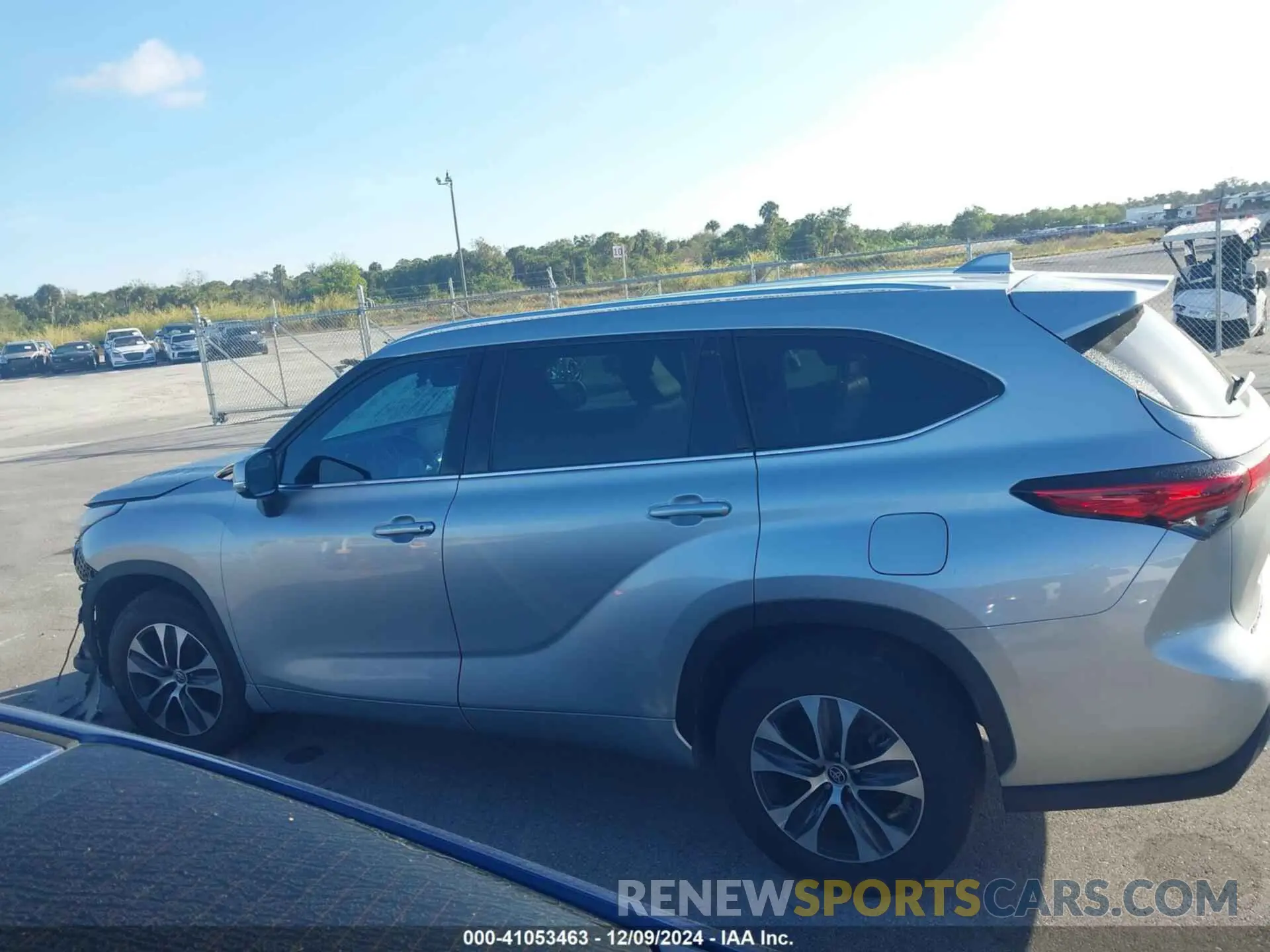 13 fotografías del automóvil dañado 5TDGZRAH6LS026357 TOYOTA HIGHLANDER 2020