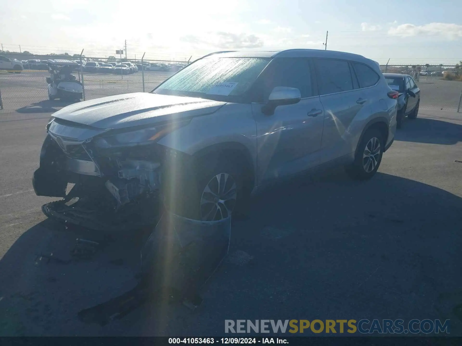 2 fotografías del automóvil dañado 5TDGZRAH6LS026357 TOYOTA HIGHLANDER 2020