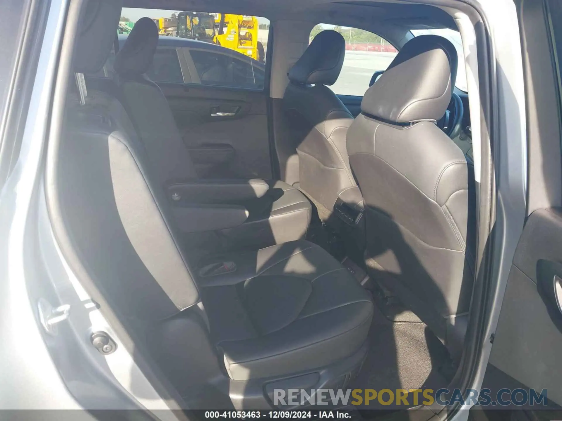 8 fotografías del automóvil dañado 5TDGZRAH6LS026357 TOYOTA HIGHLANDER 2020